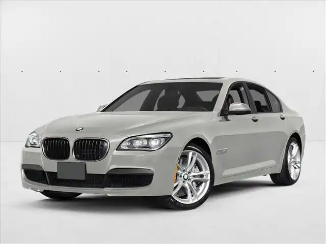 2014 BMW 7 Series 750i's photo
