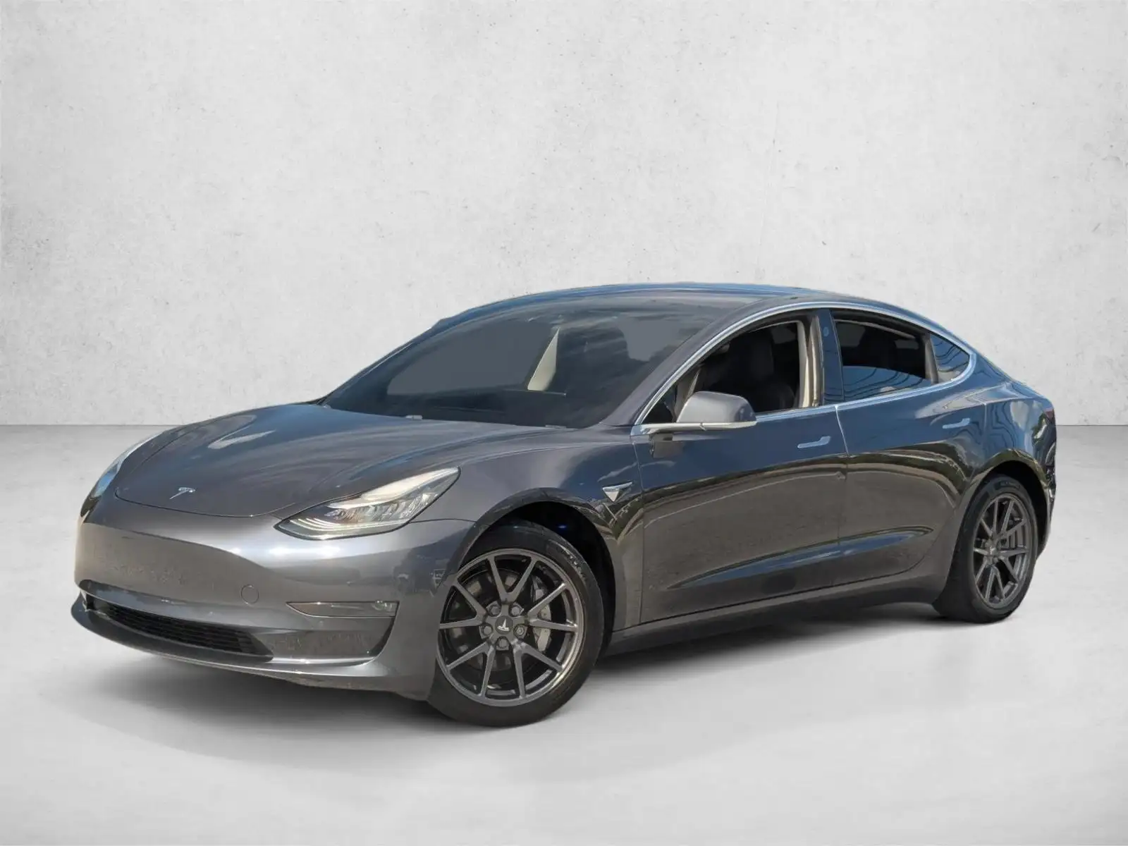 2018 Tesla Model 3 Long Range's photo