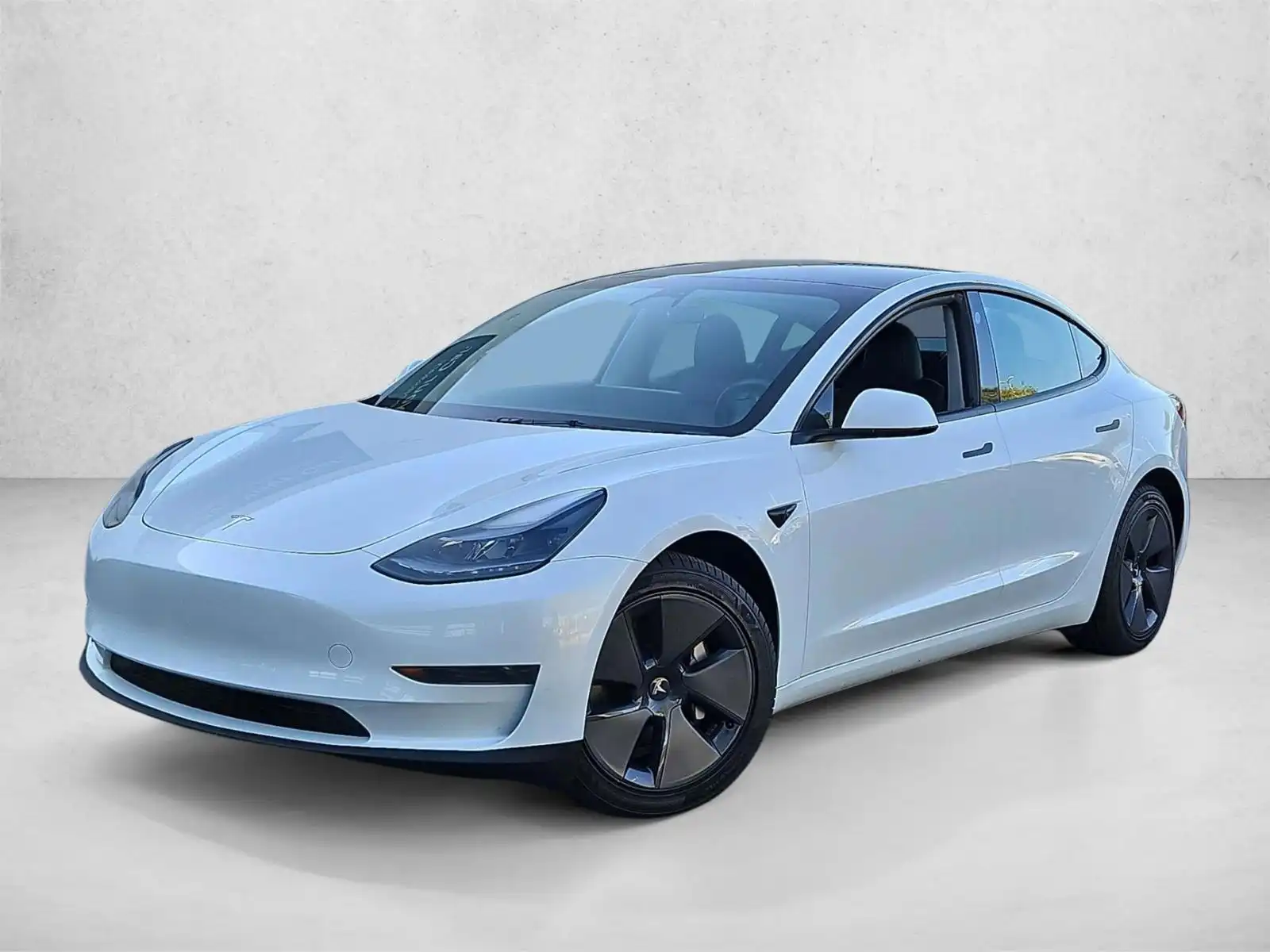 2023 Tesla Model 3 Base's photo
