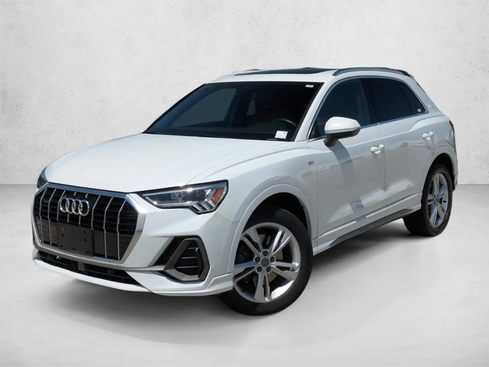 2020 Audi Q3 45 TFSI S Line Premium Plus quattro's photo