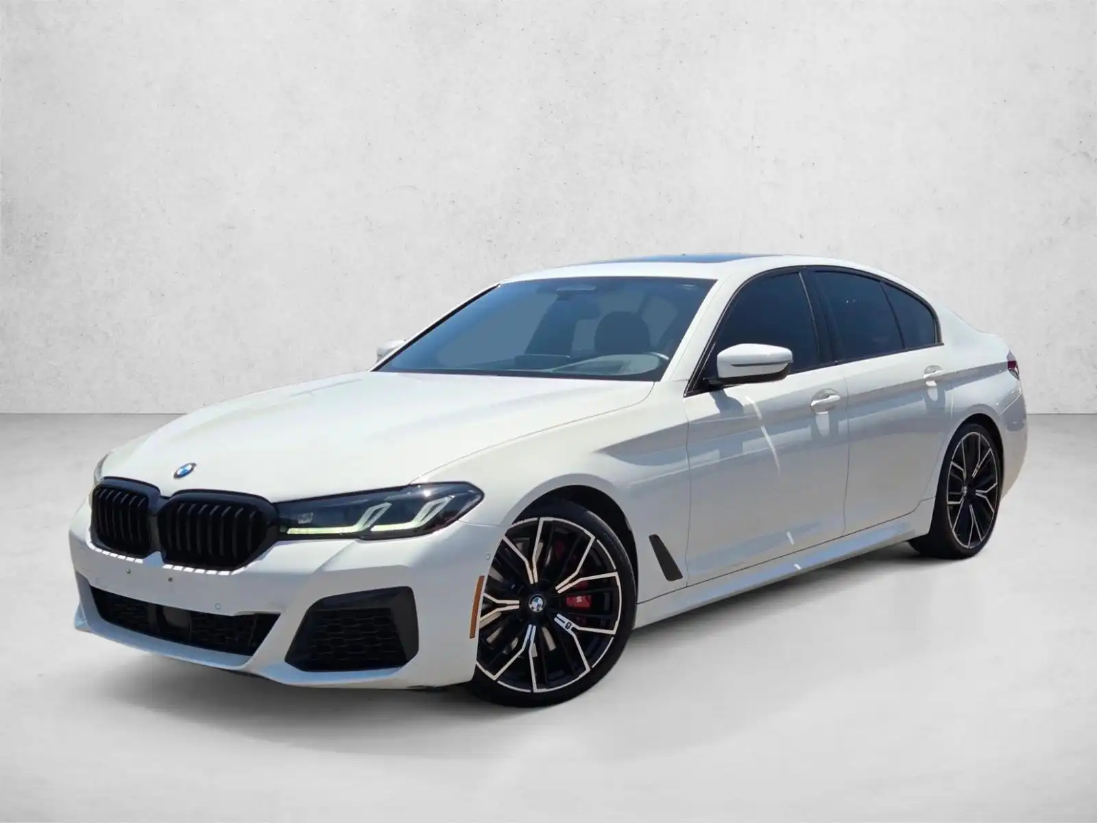 2022 BMW 5 Series M550i xDrive Sedan's photo