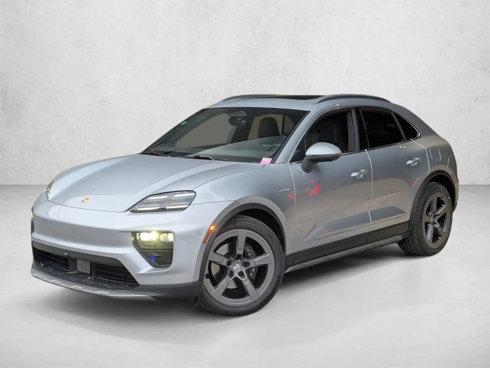 2025 Porsche Macan Macan 4 Electric's photo