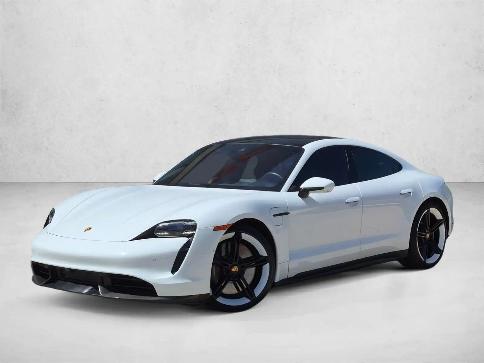 2023 Porsche Taycan Turbo S's photo
