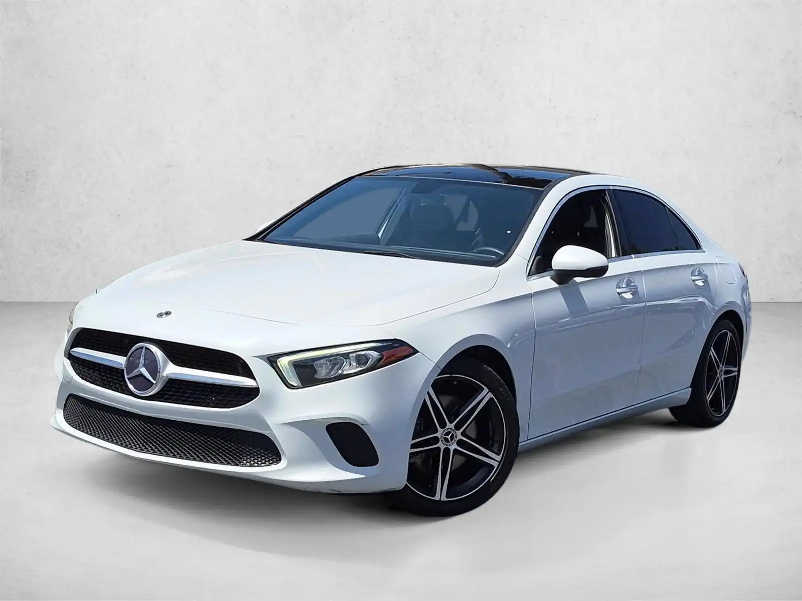 2020 Mercedes-Benz A-Class A220's photo