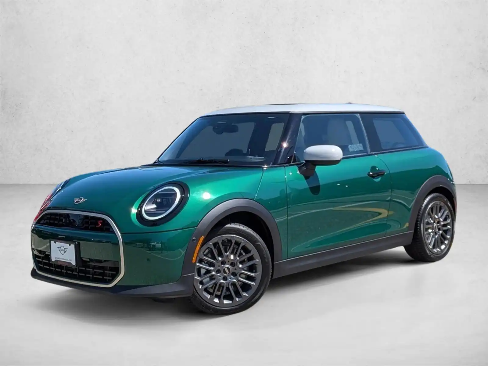 2026 MINI Hardtop Cooper S Signature's photo