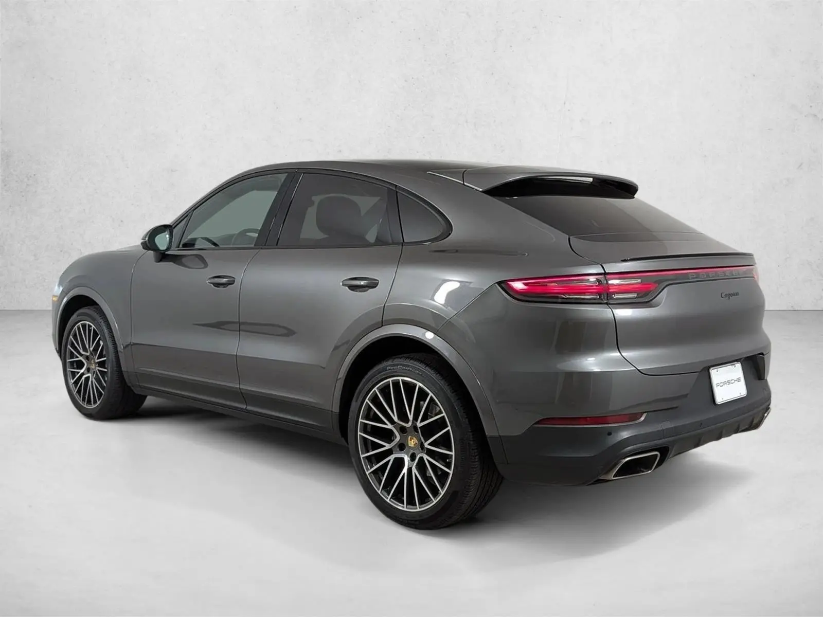 2021 Porsche Cayenne Base photo 3