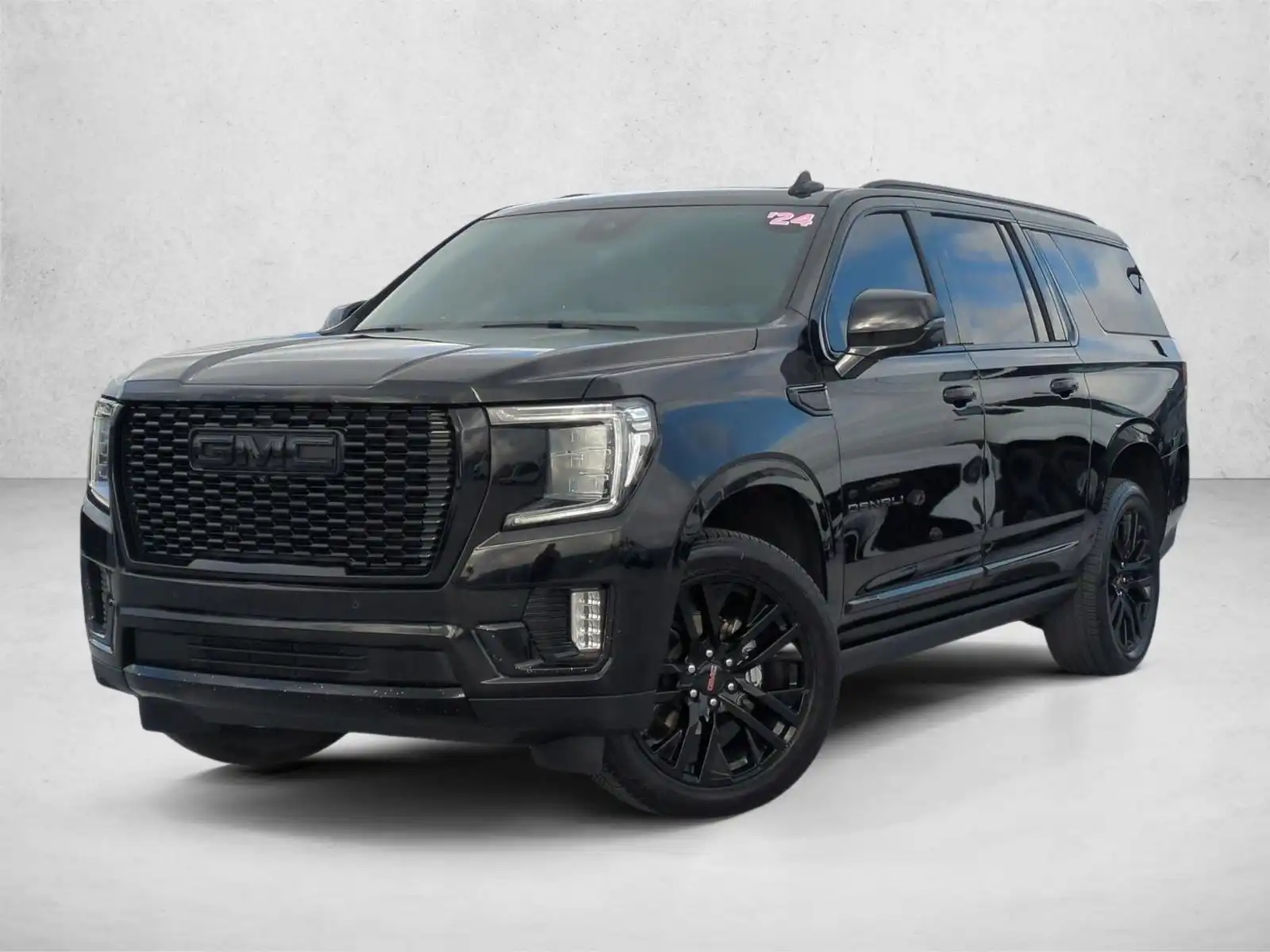2024 GMC Yukon Denali 2WD's photo