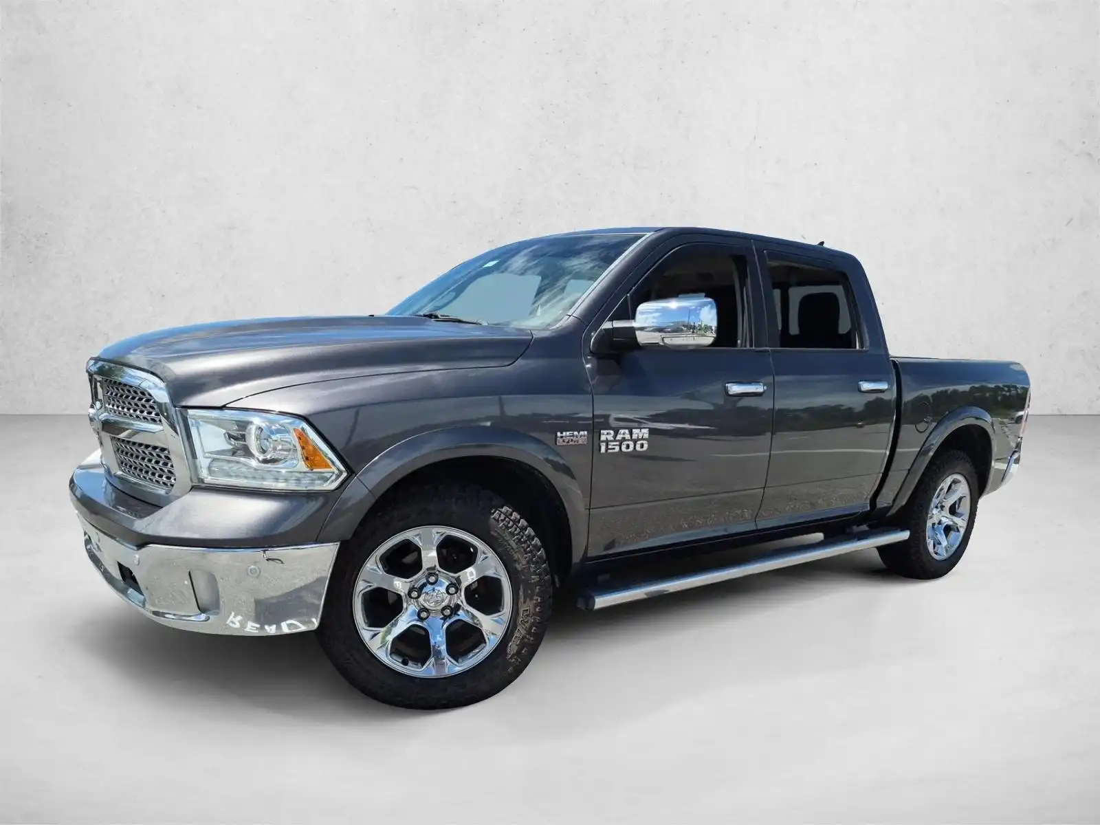 2017 RAM 1500 Laramie 4WD Crew Cab 5'7's photo