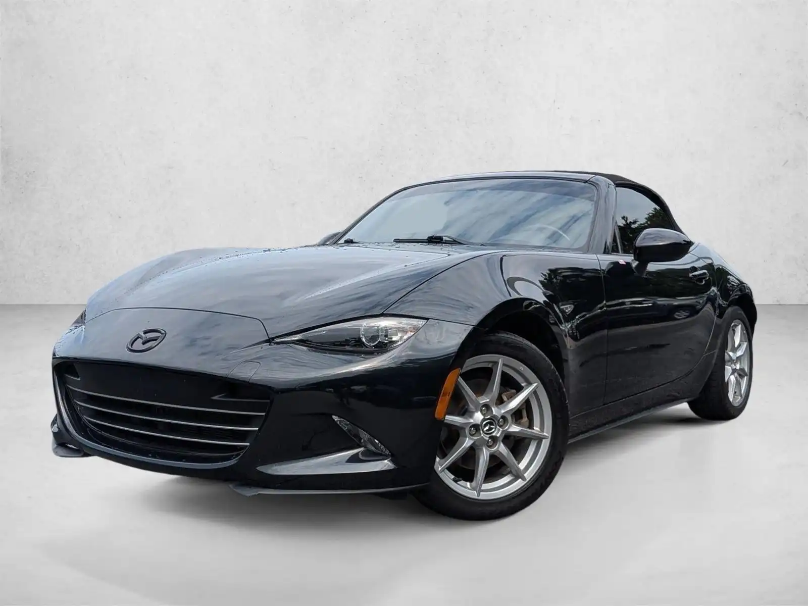 2016 Mazda MX-5 Miata Sport Auto's photo