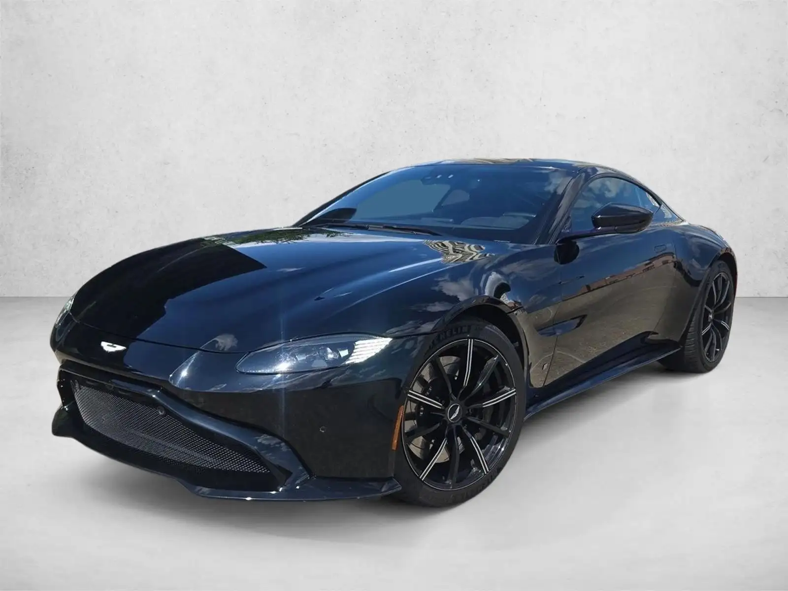 2019 Aston Martin Vantage 4.0 V8's photo