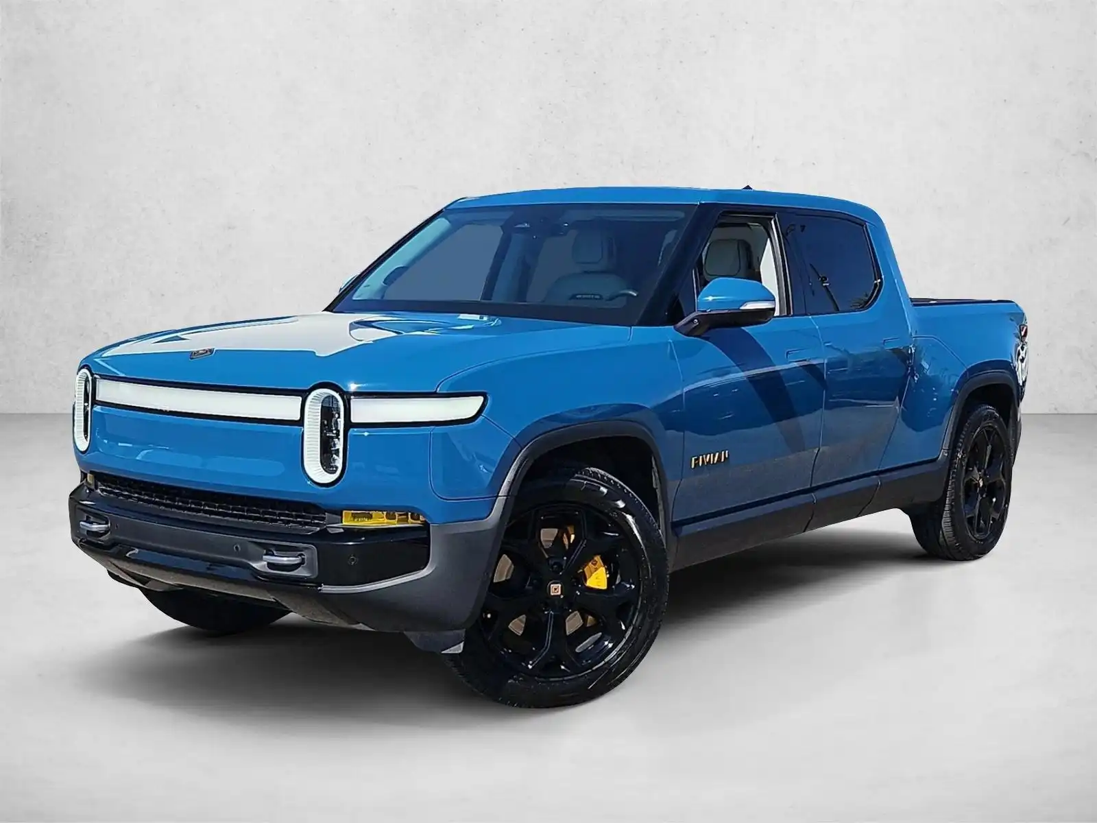 2022 Rivian R1T Adventure's photo