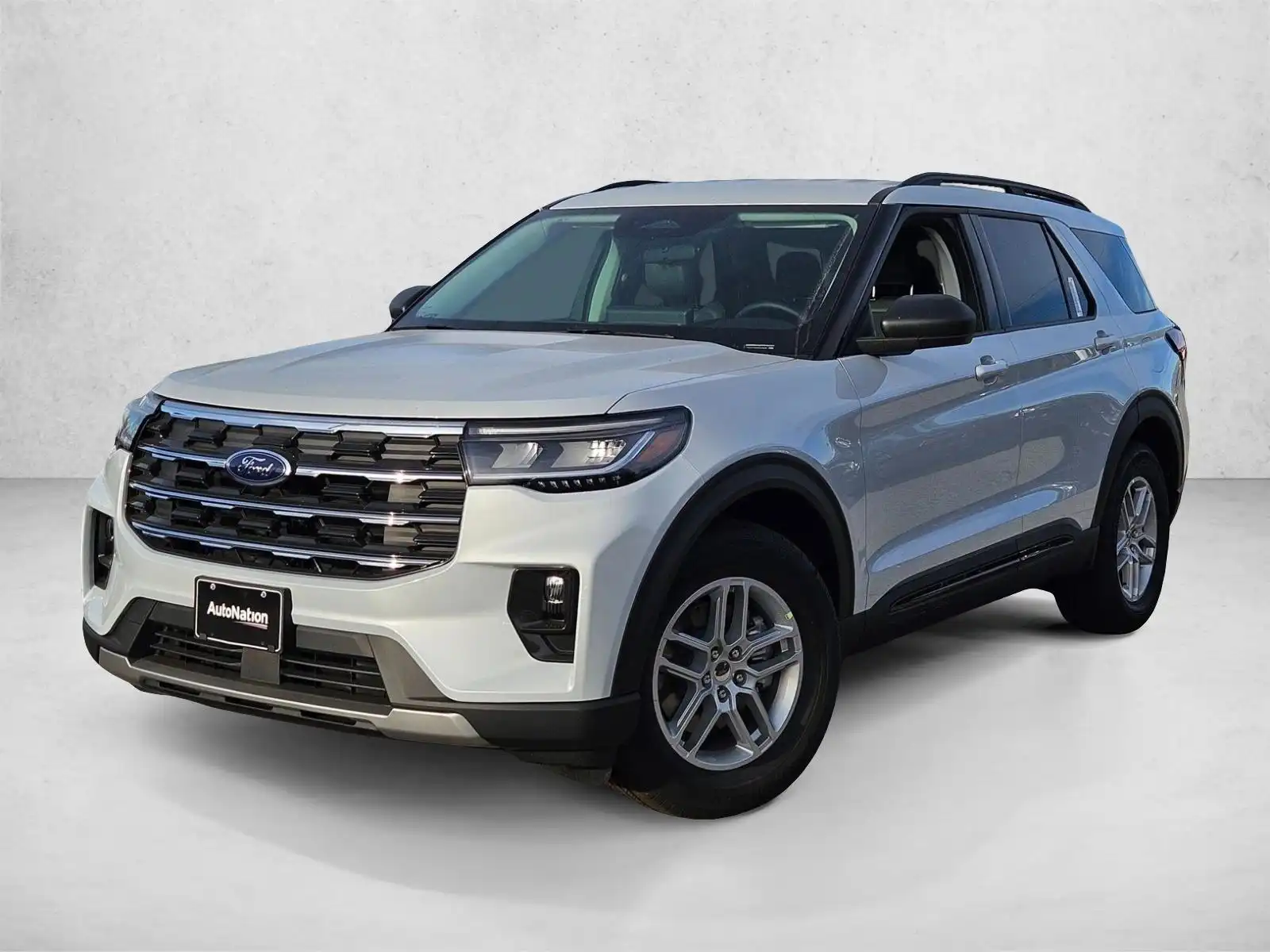 2026 Ford Explorer BMW BMW3 Series's photo