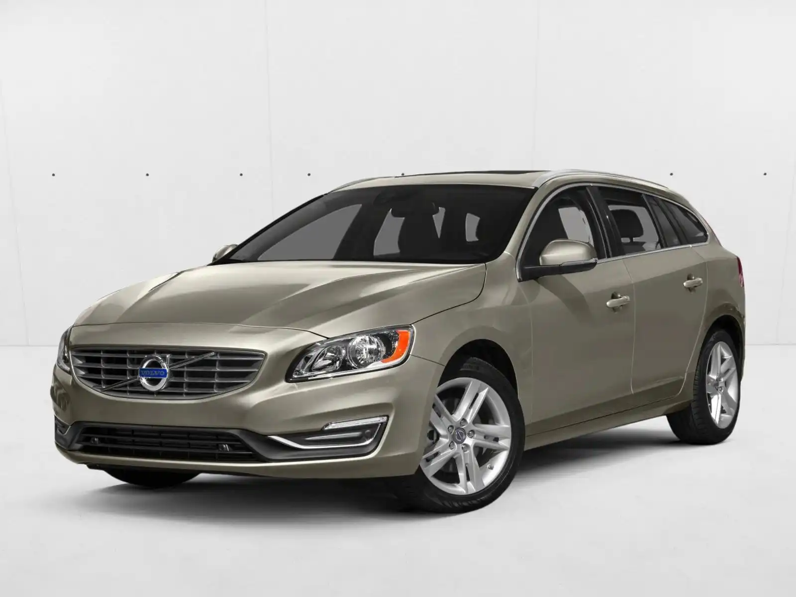 2015 Volvo V60 T5 Drive-E FWD Platinum's photo