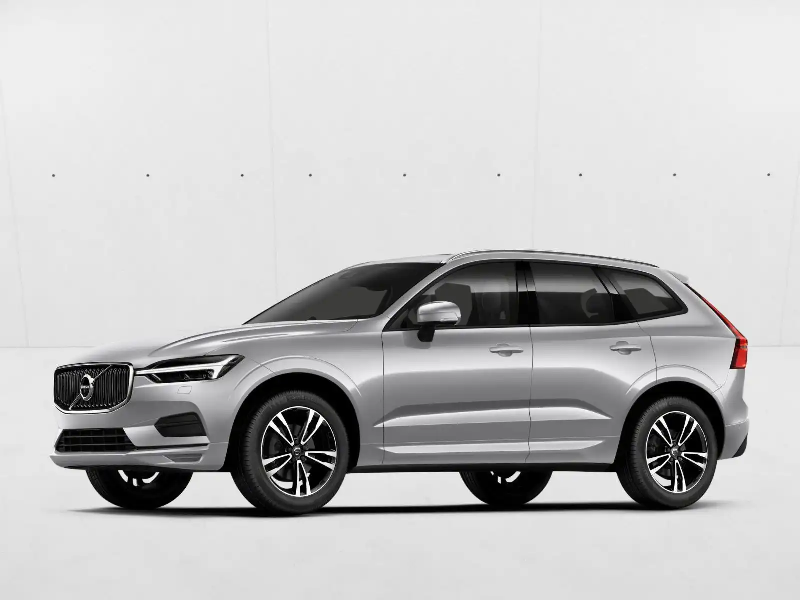 2021 Volvo XC60 T5 Momentum FWD's photo