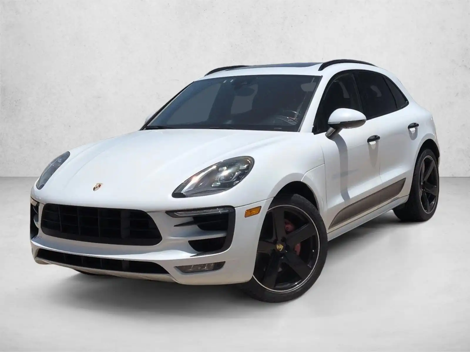 2018 Porsche Macan GTS's photo