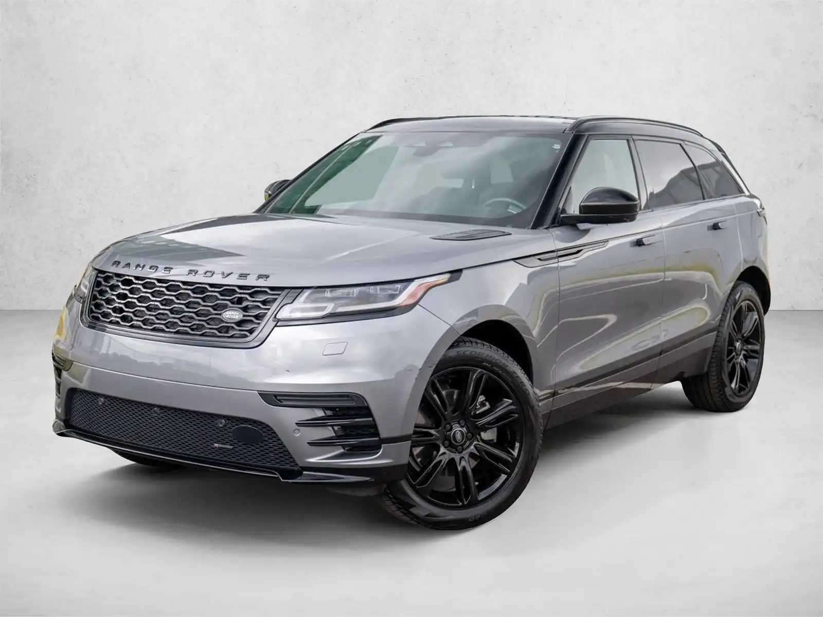 2022 Land Rover Range Rover Velar Si4 R-Dynamic S's photo