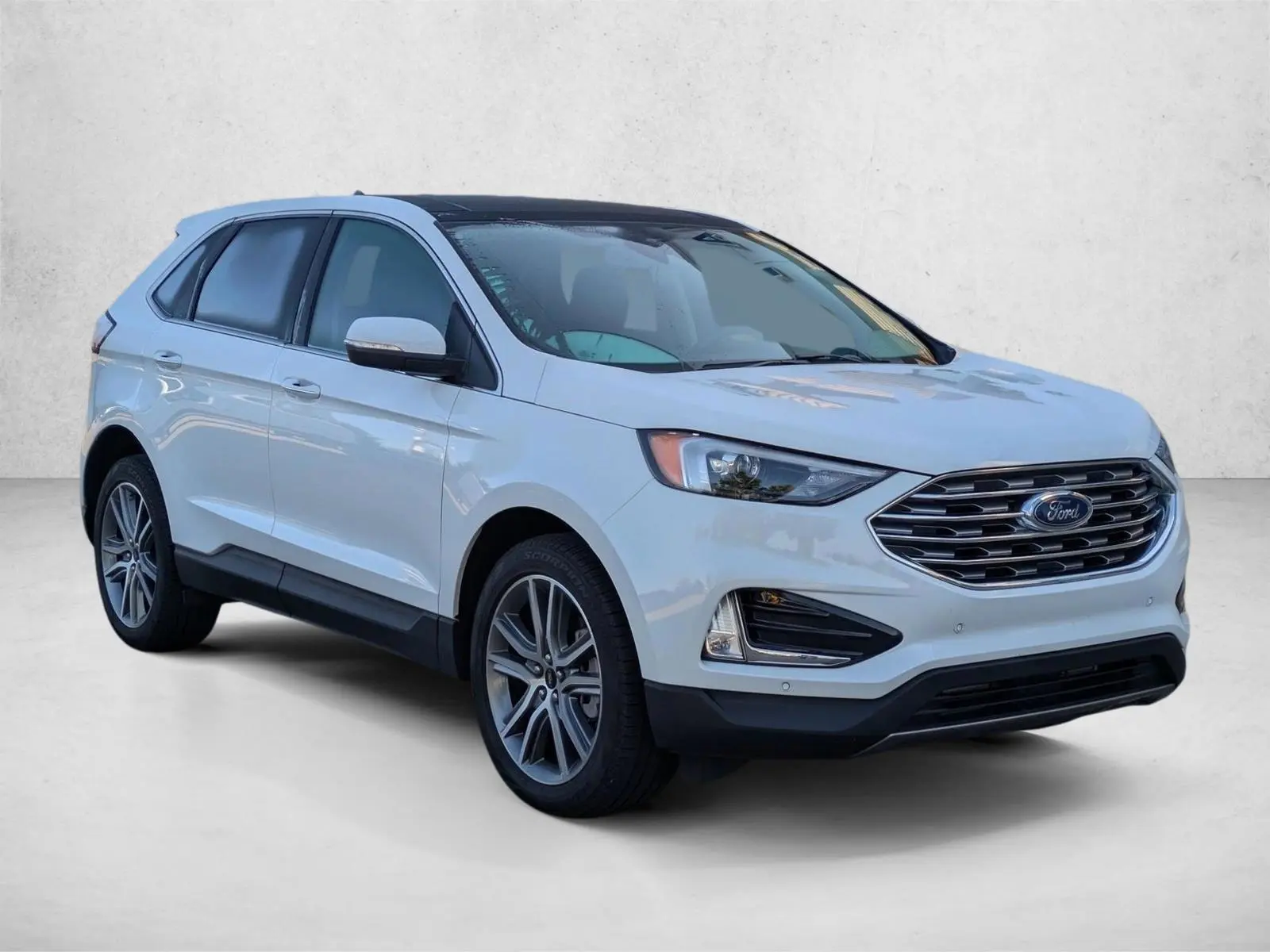 2024 Ford Edge Titanium AWD photo 3