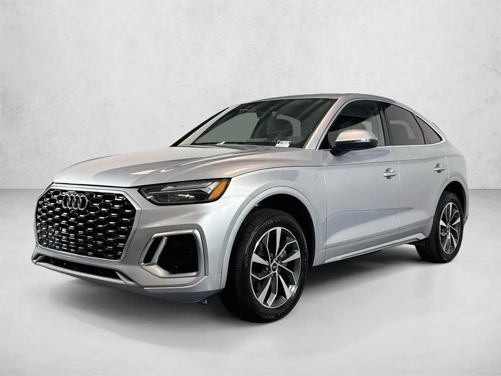 2022 Audi Q5 Sportback 45 Premium Plus's photo
