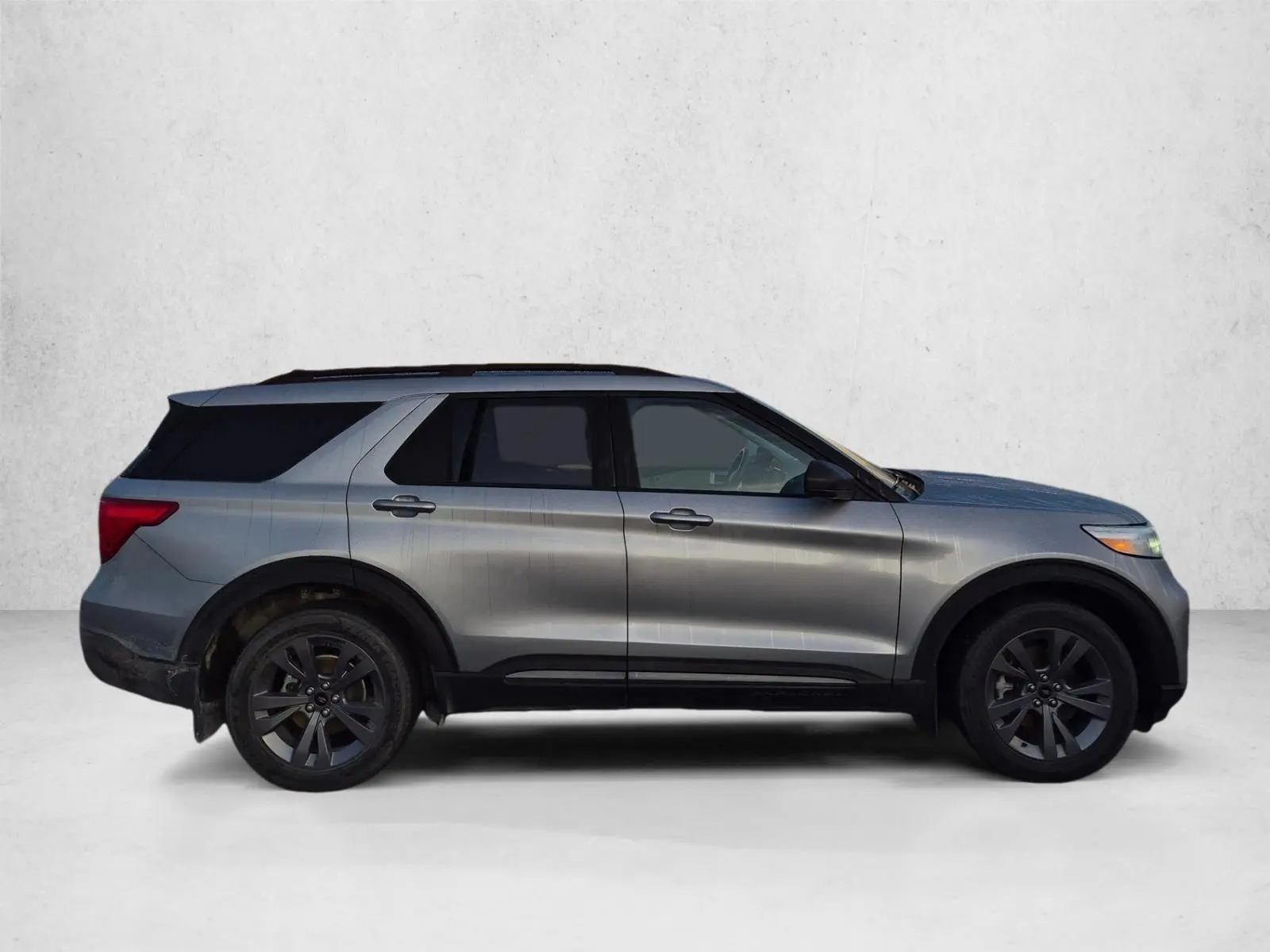 2021 Ford Explorer XLT 4WD photo 4
