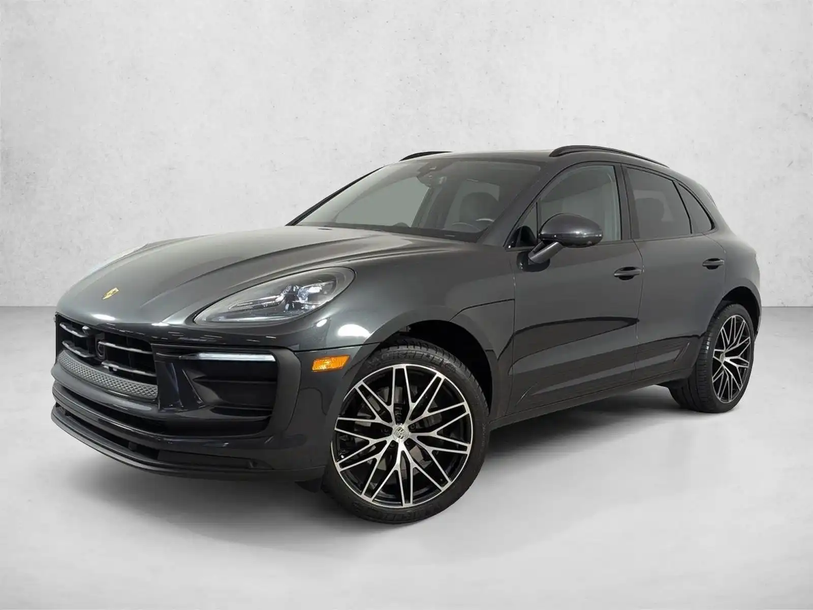 2026 Porsche Macan T's photo