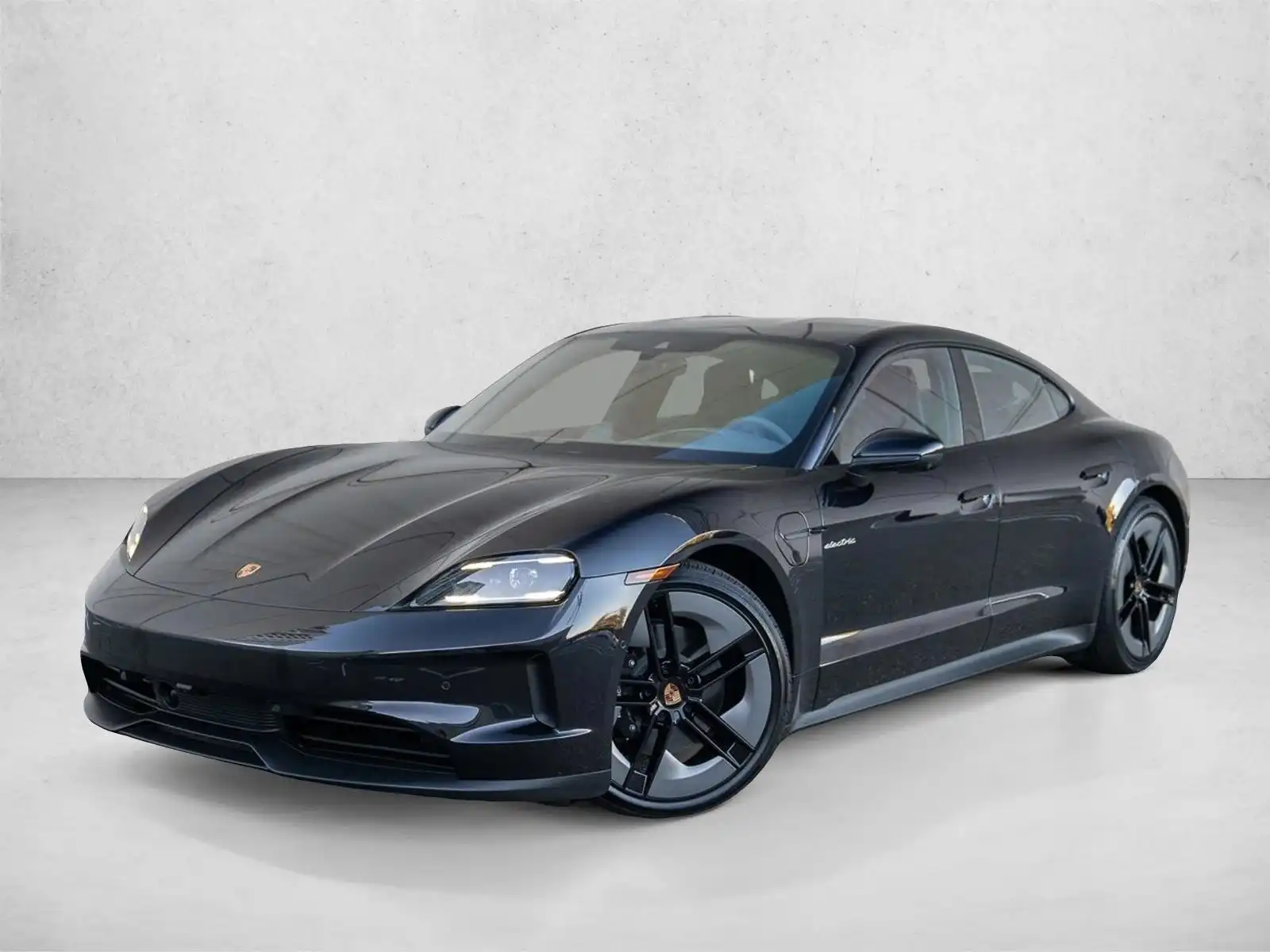 2026 Porsche Taycan 4's photo