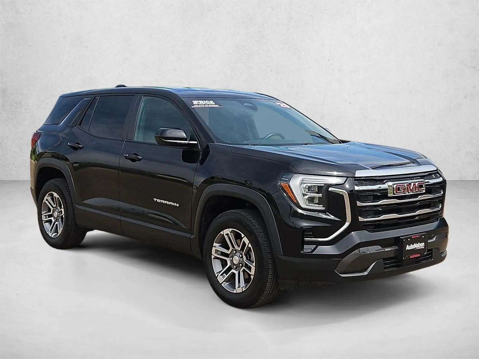 2025 GMC Terrain Elevation AWD photo 3