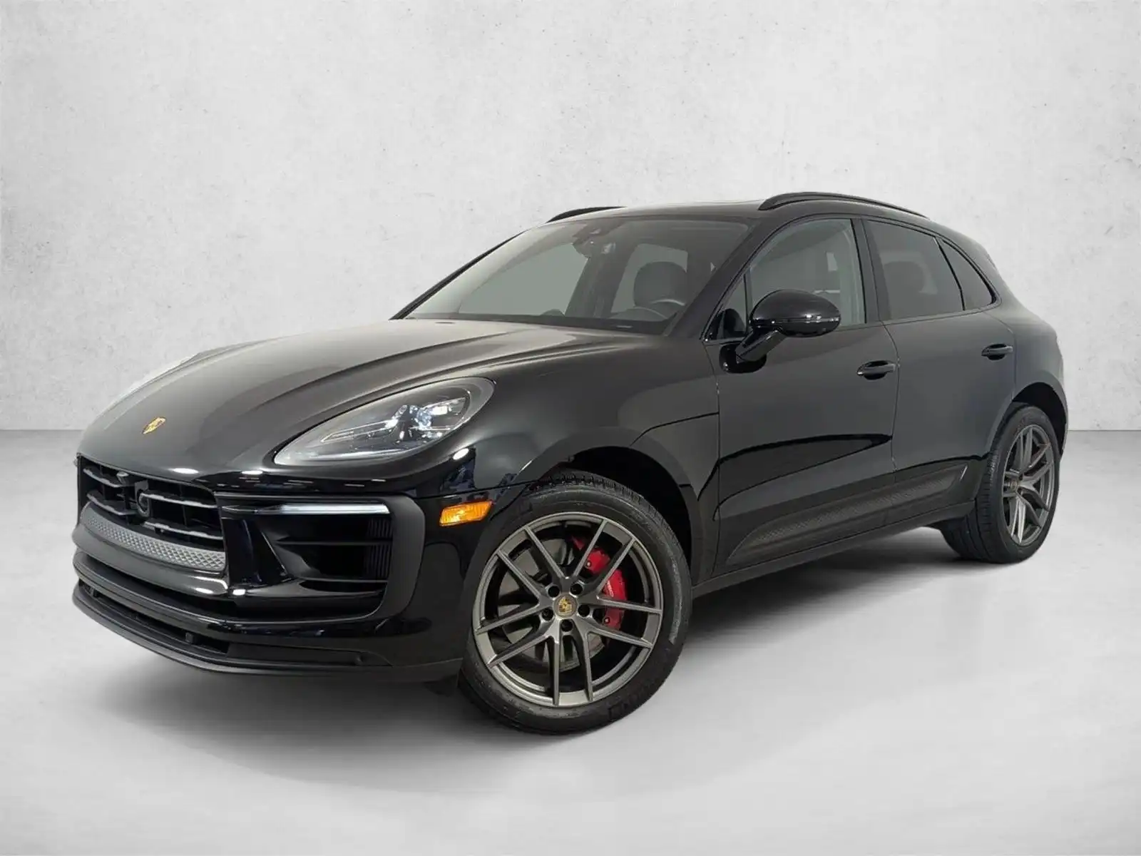 2025 Porsche Macan S's photo