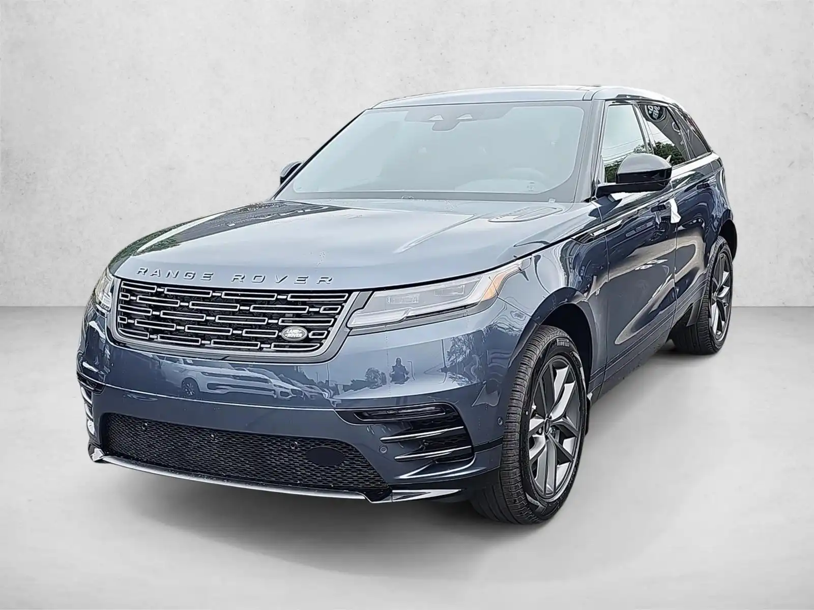 2026 Land Rover Range Rover Velar P250 Dynamic SE's photo