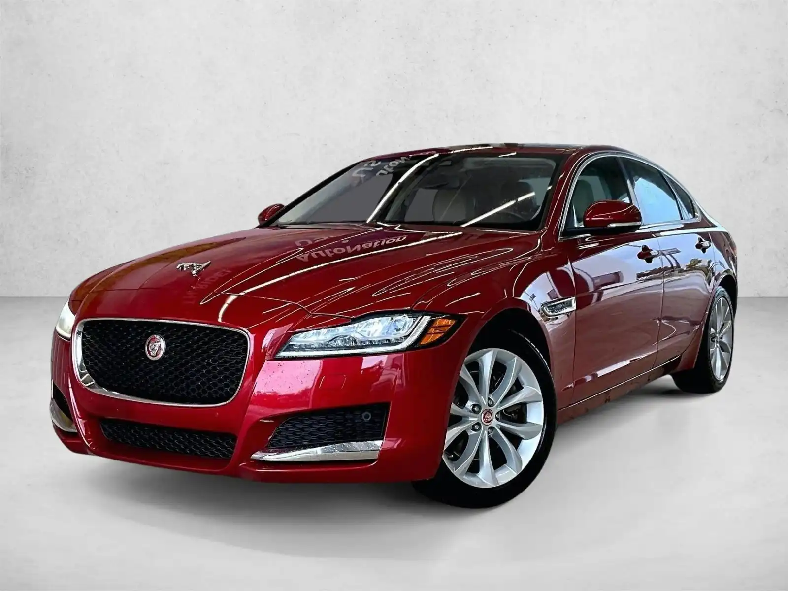 2018 Jaguar XF 25t Premium's photo