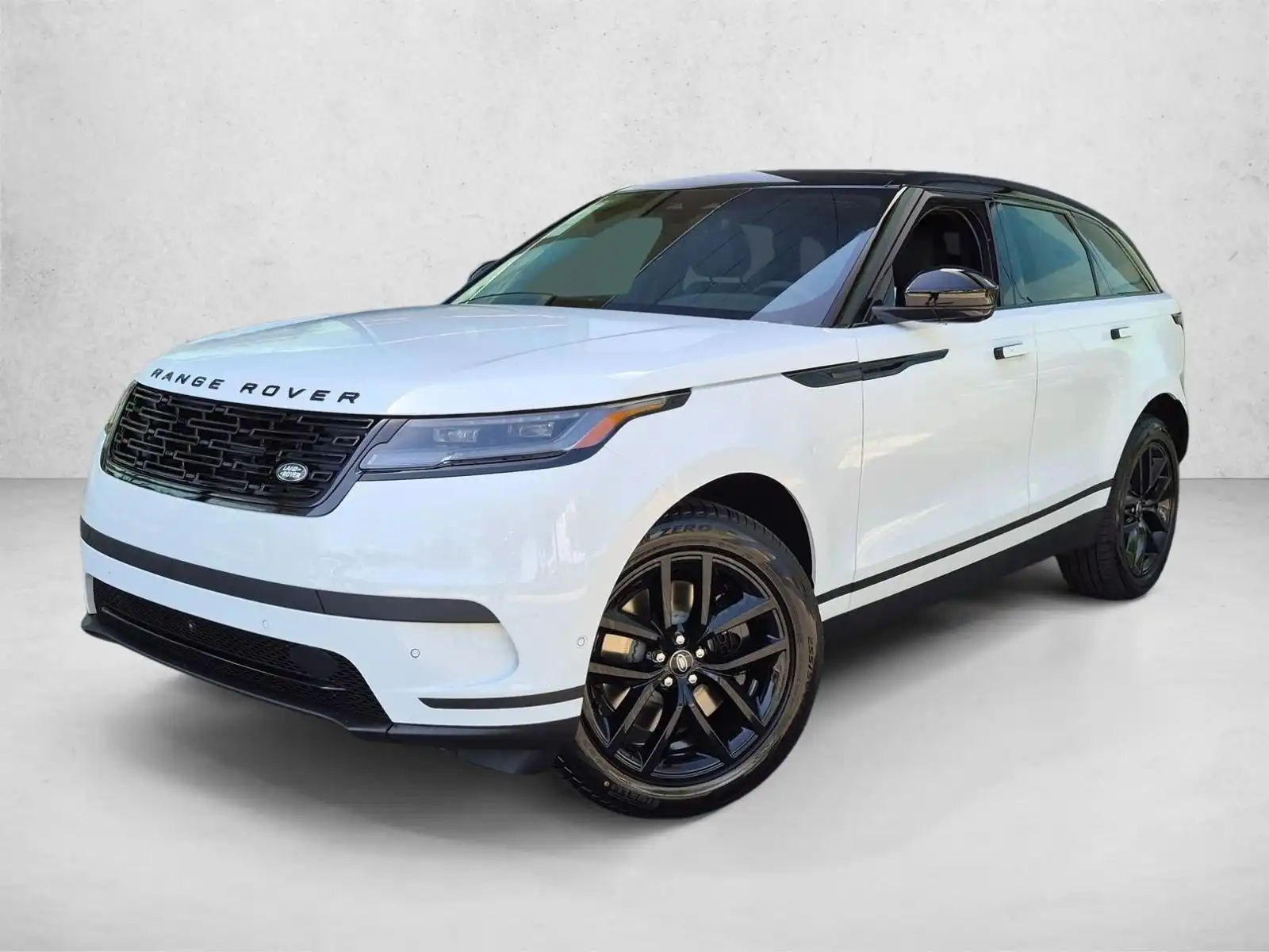 2026 Land Rover Range Rover Velar P250 S's photo