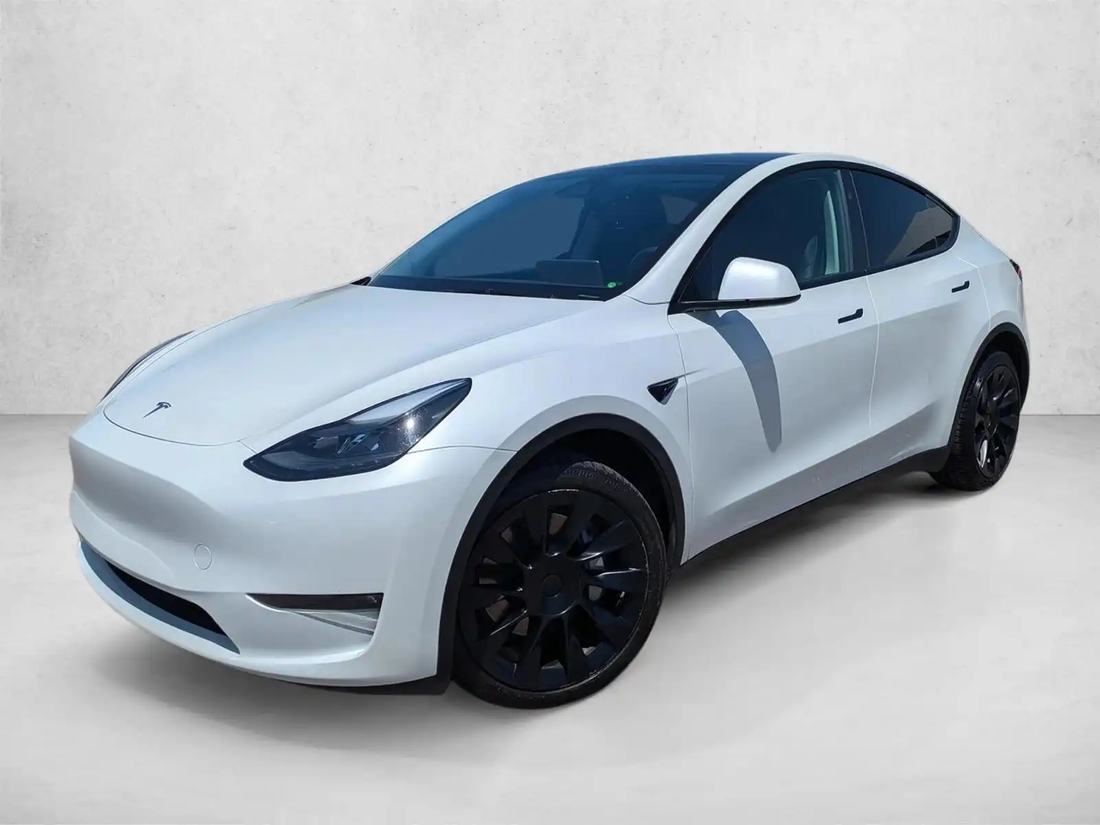 2024 Tesla Model Y Long Range Dual Motor All-Wheel Drive's photo