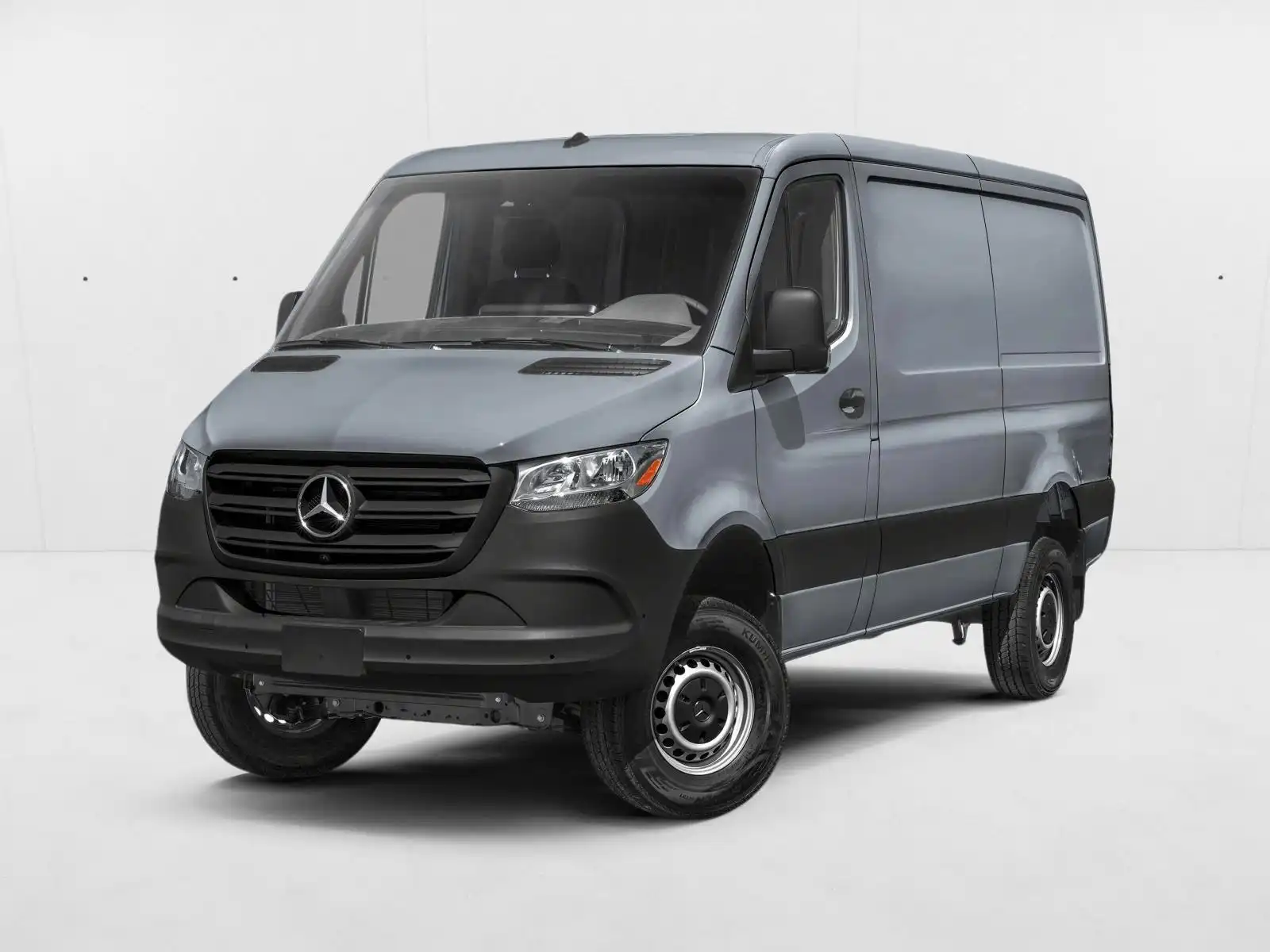 2025 Mercedes-Benz Sprinter 2500 144 WB HO Standard Roof 4x4's photo