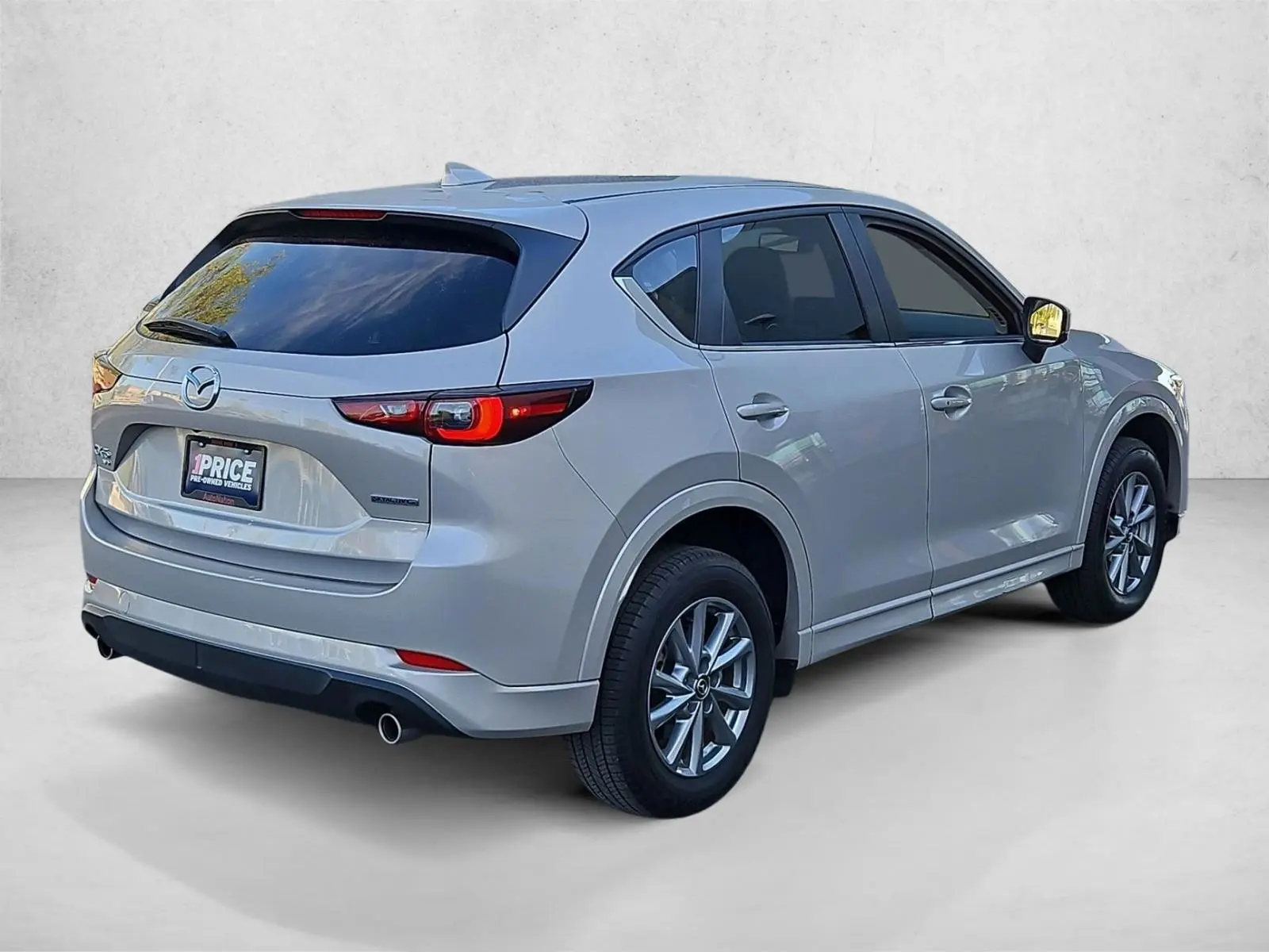 2025 Mazda CX-5 S Preferred package Auto AWD photo 5