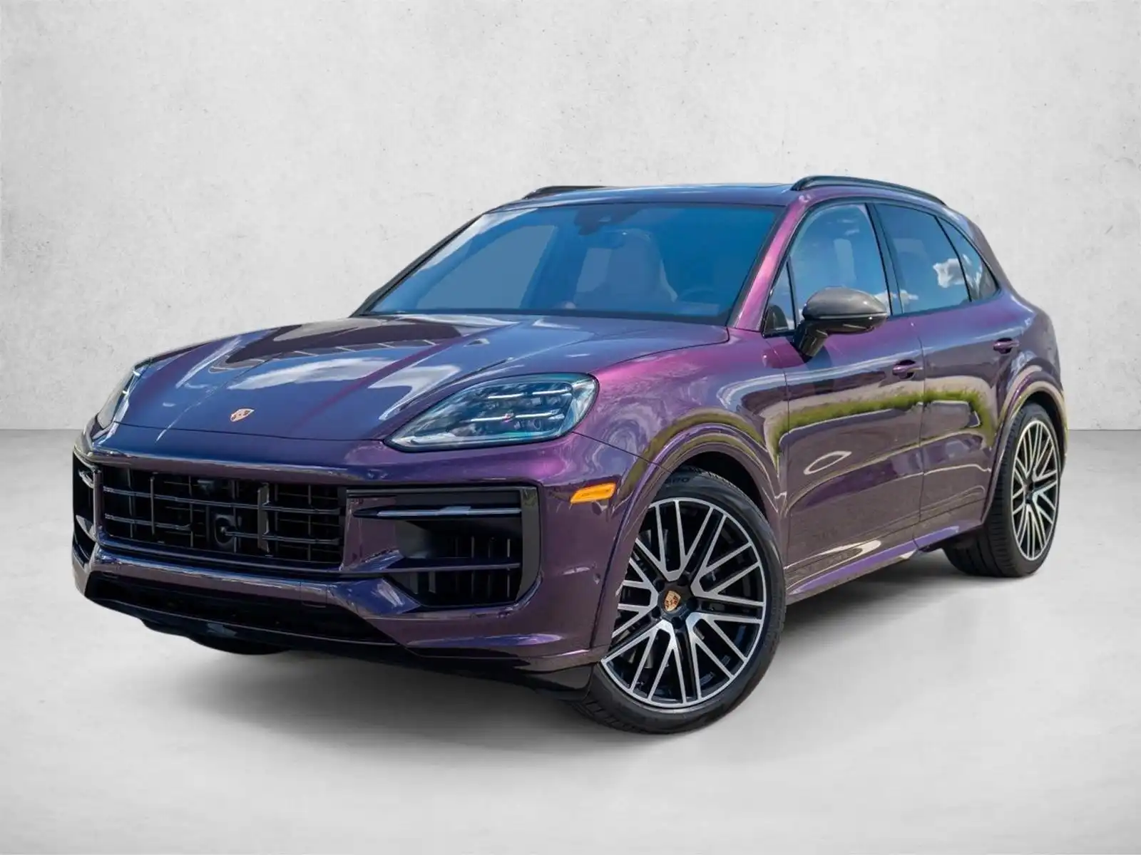 2025 Porsche Cayenne GTS's photo