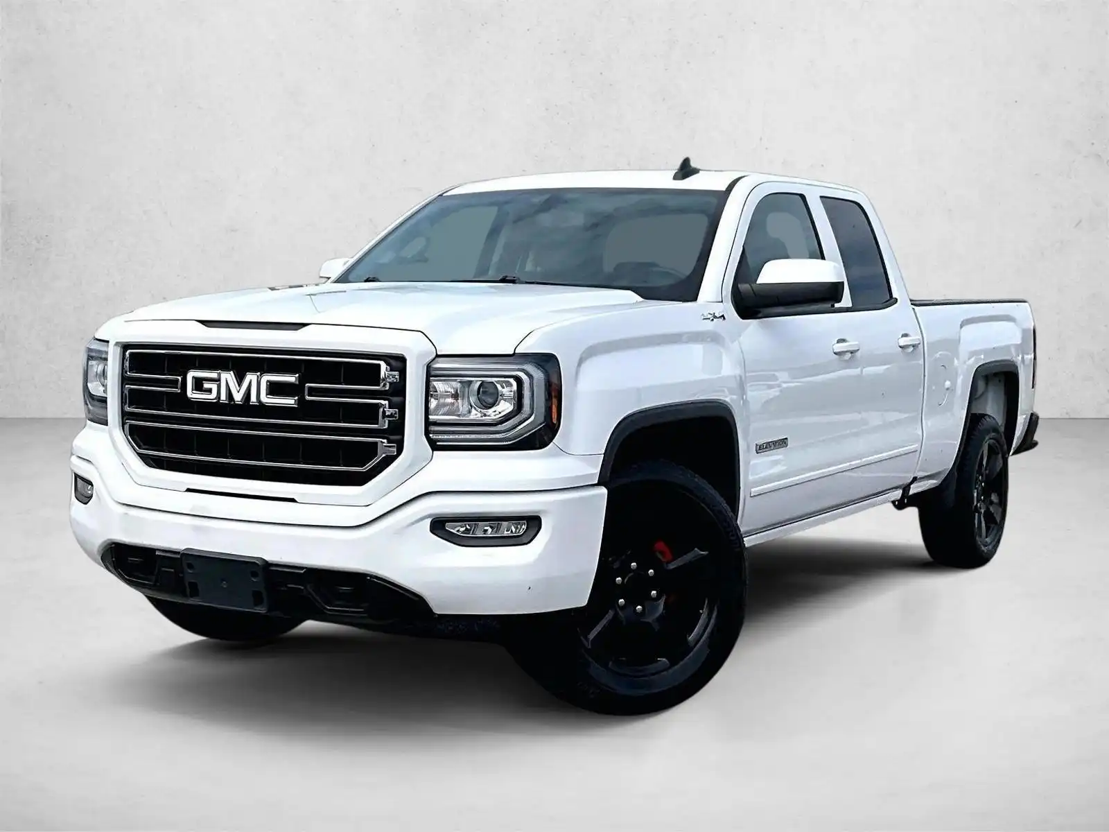 2019 GMC Sierra 4WD Double Cab Standard Box's photo