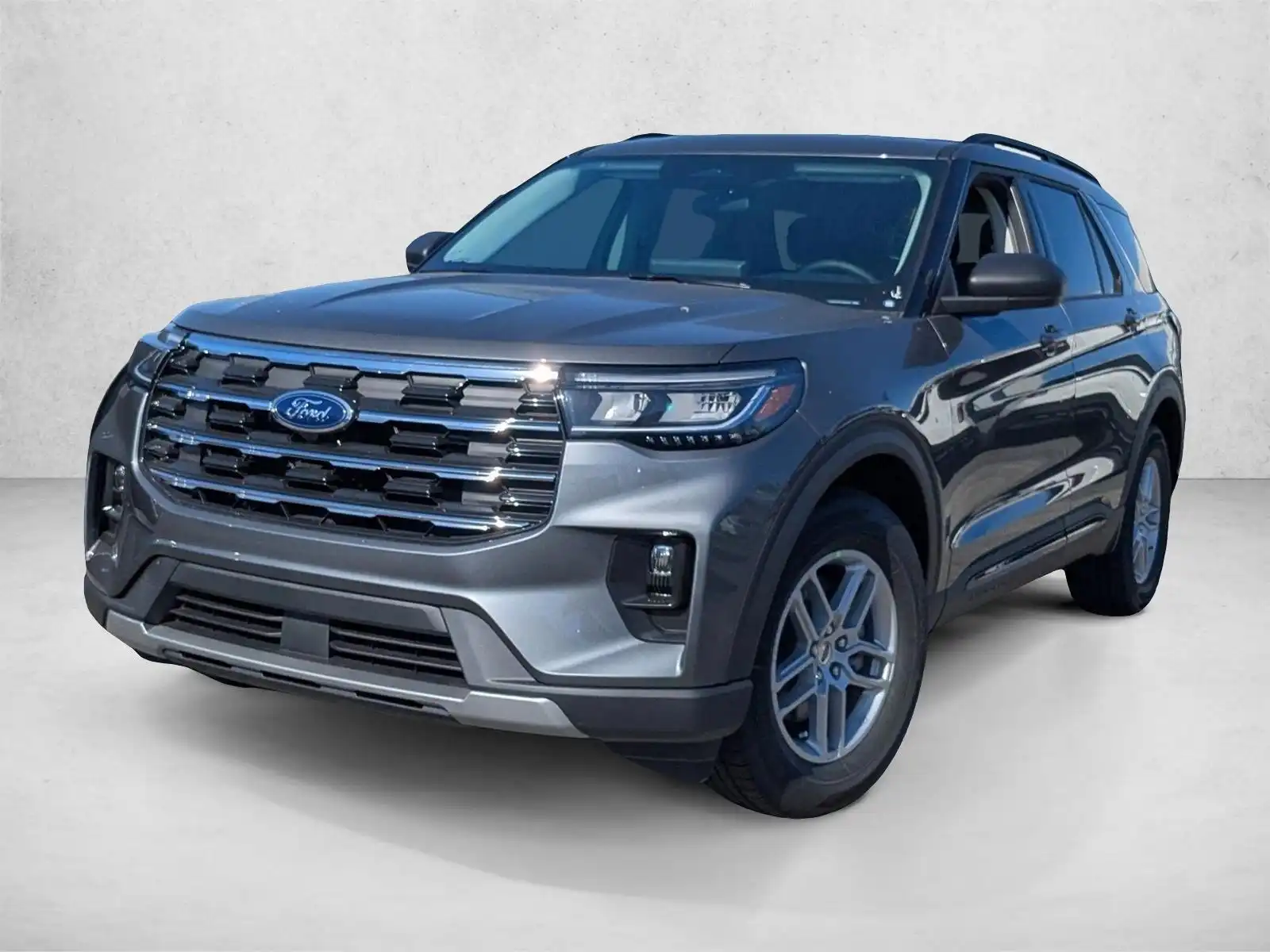 2026 Ford Explorer Porsche PorscheCayenne's photo