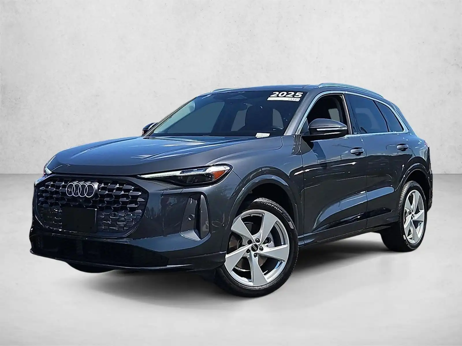 2025 Audi Q5 40 Premium Plus's photo
