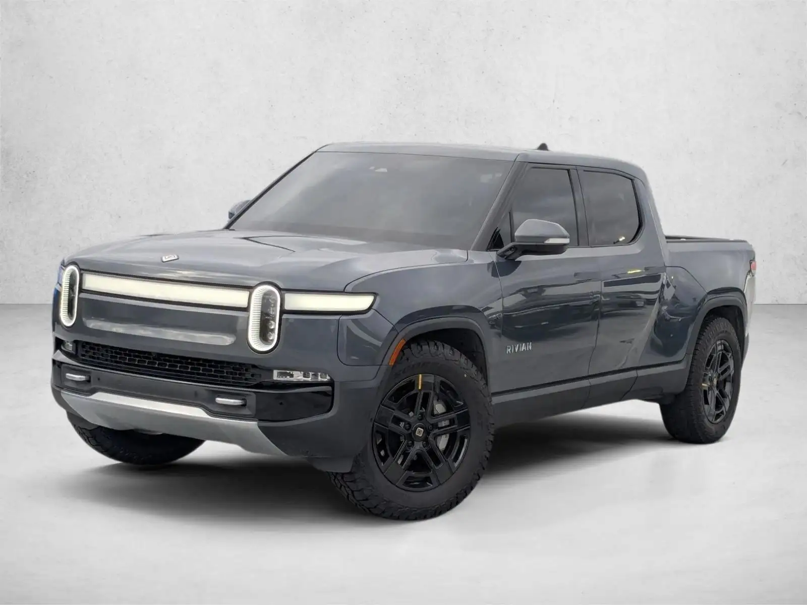 2023 Rivian R1T Adventure Dual-Motor Standard Pack's photo