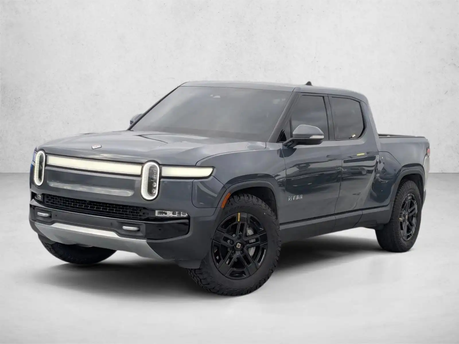 2023 Rivian R1T Adventure Dual-Motor Standard Pack's photo