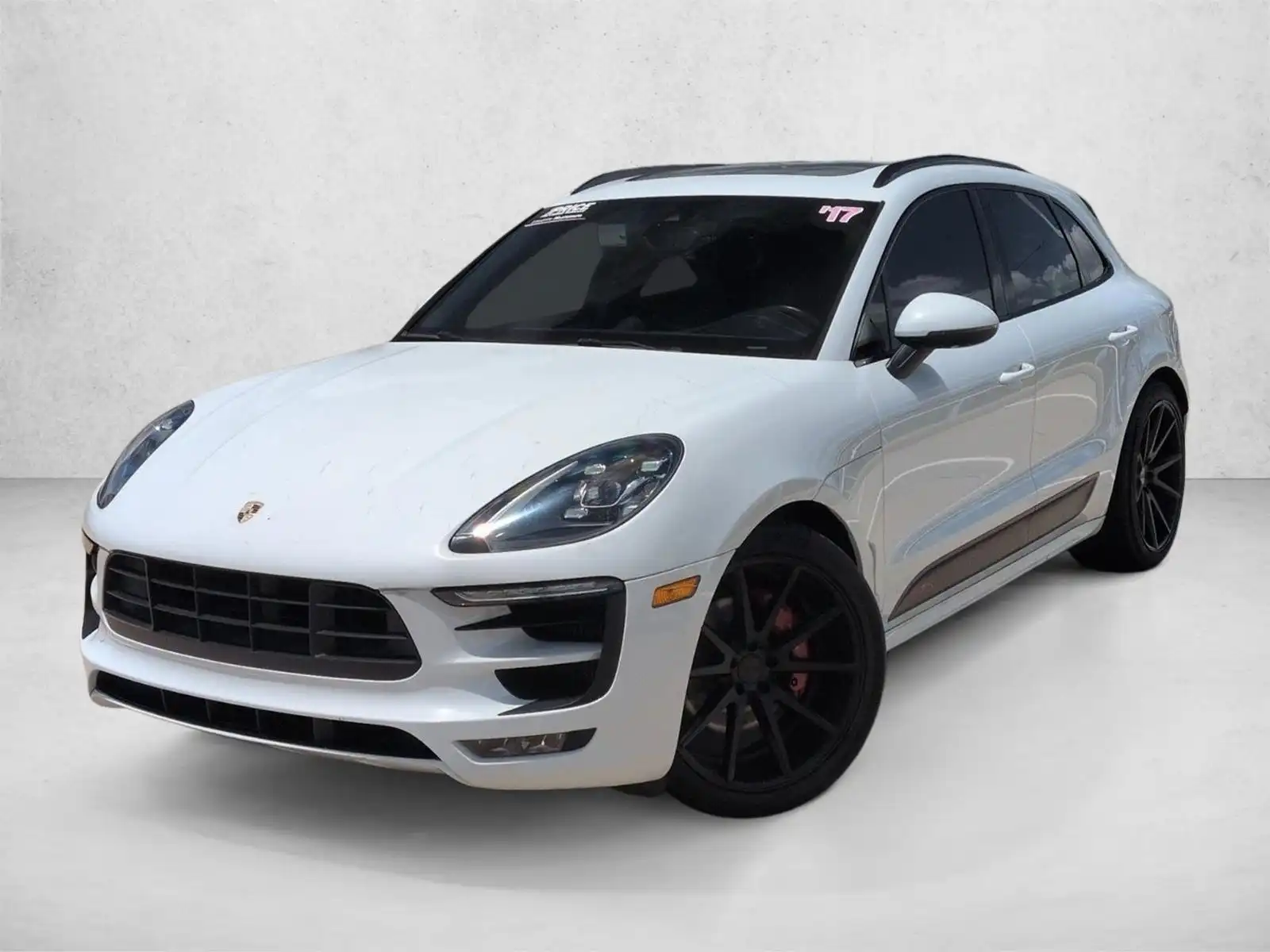 2017 Porsche Macan GTS's photo