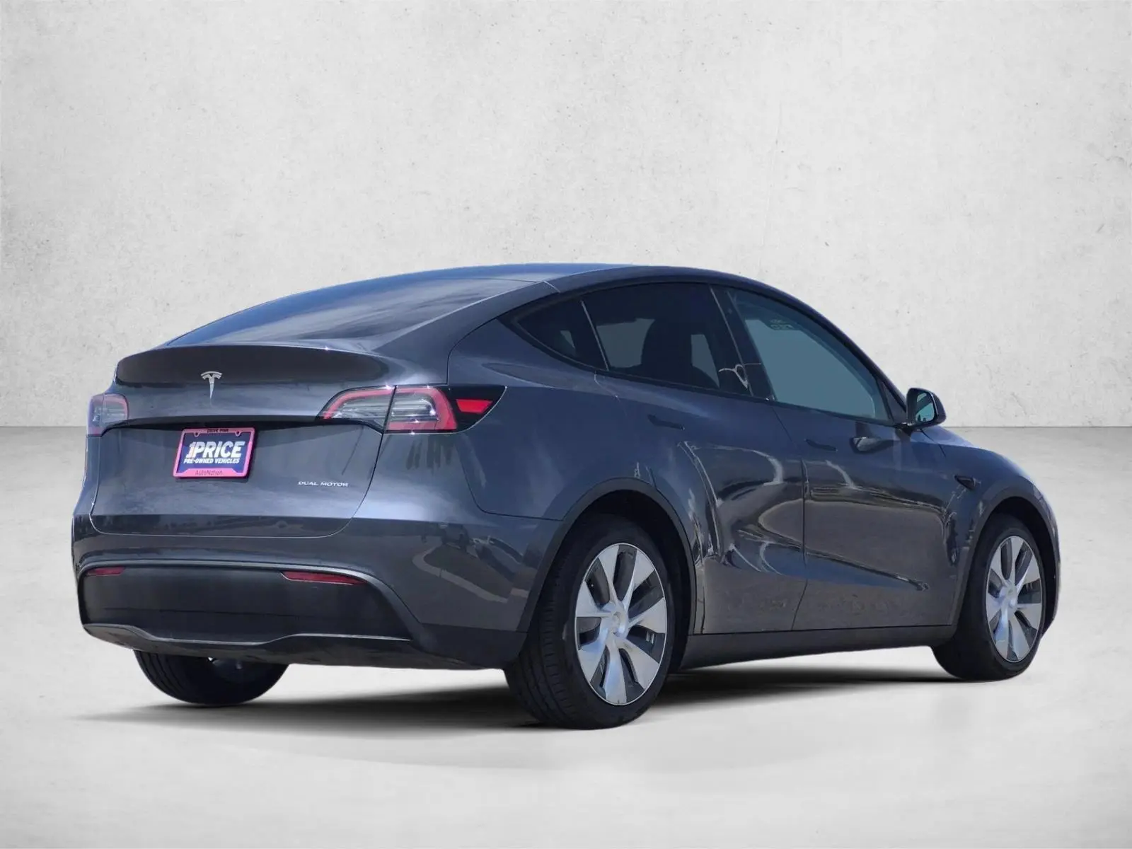 2023 Tesla Model Y Long Range Dual Motor AWD photo 5