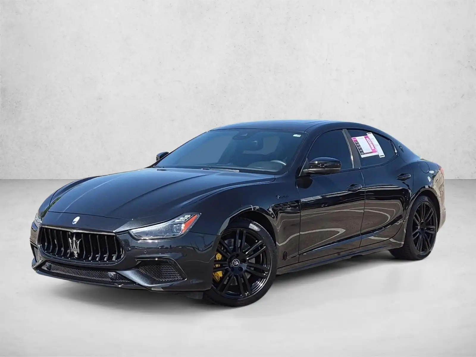 2023 Maserati Ghibli Modena's photo