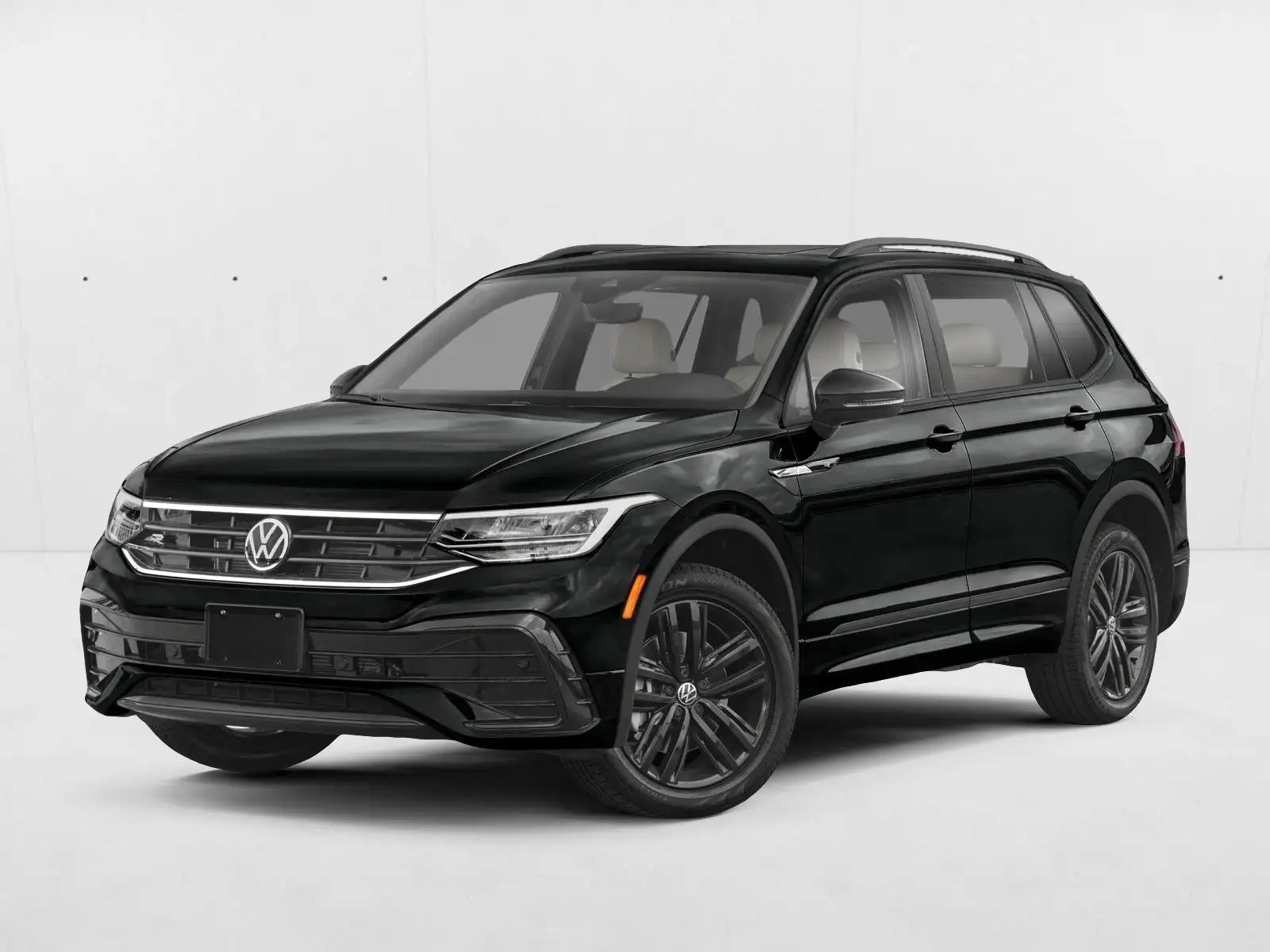2023 Volkswagen Tiguan 2.0T SE R-Line Black's photo
