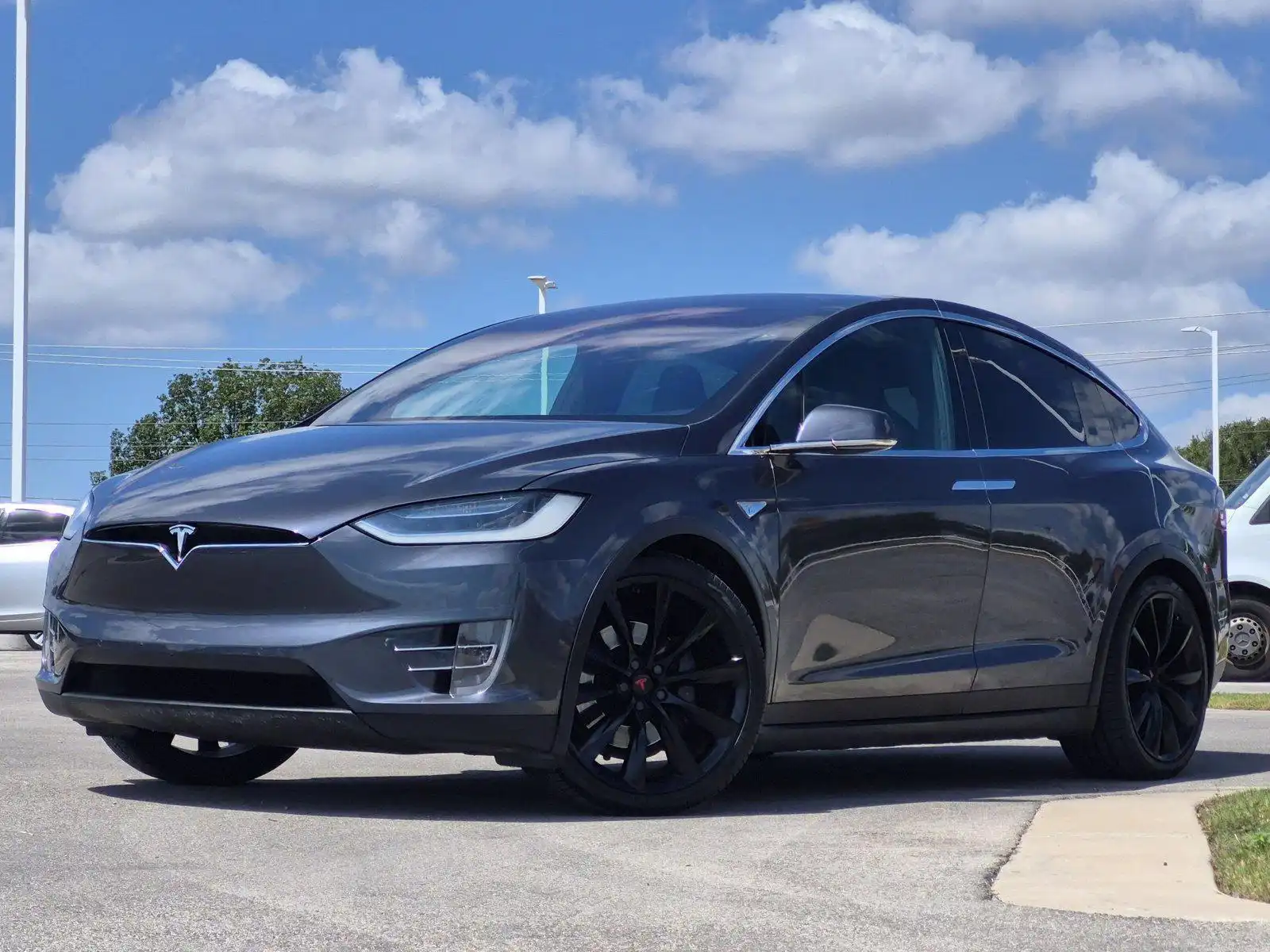 2016 Tesla Model X 90D's photo