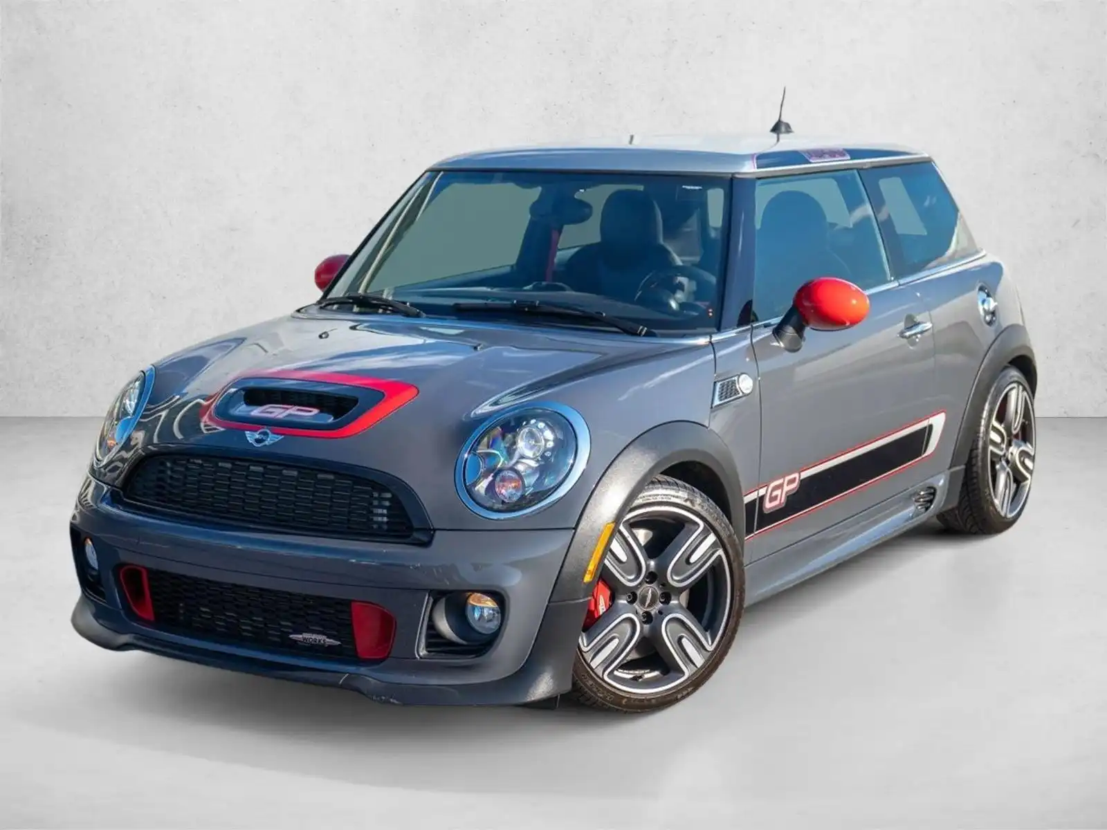 2013 MINI Cooper John Cooper Works Hardtop's photo