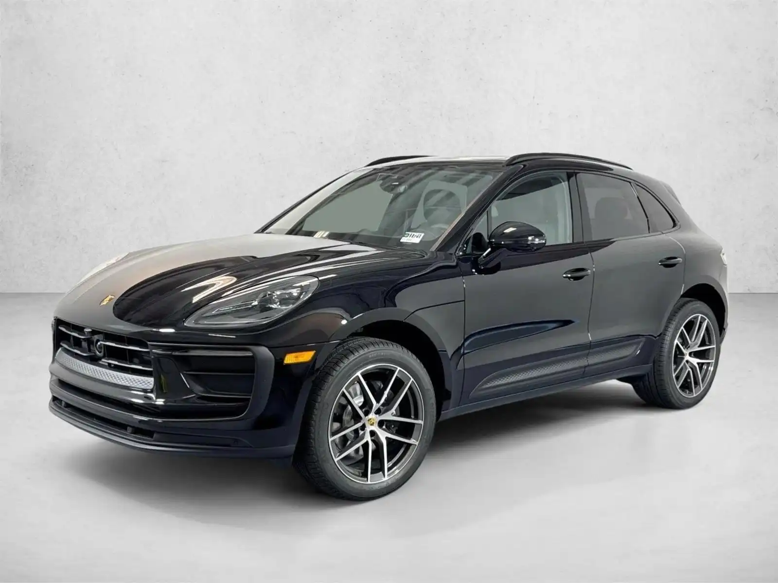 2026 Porsche Macan Base's photo