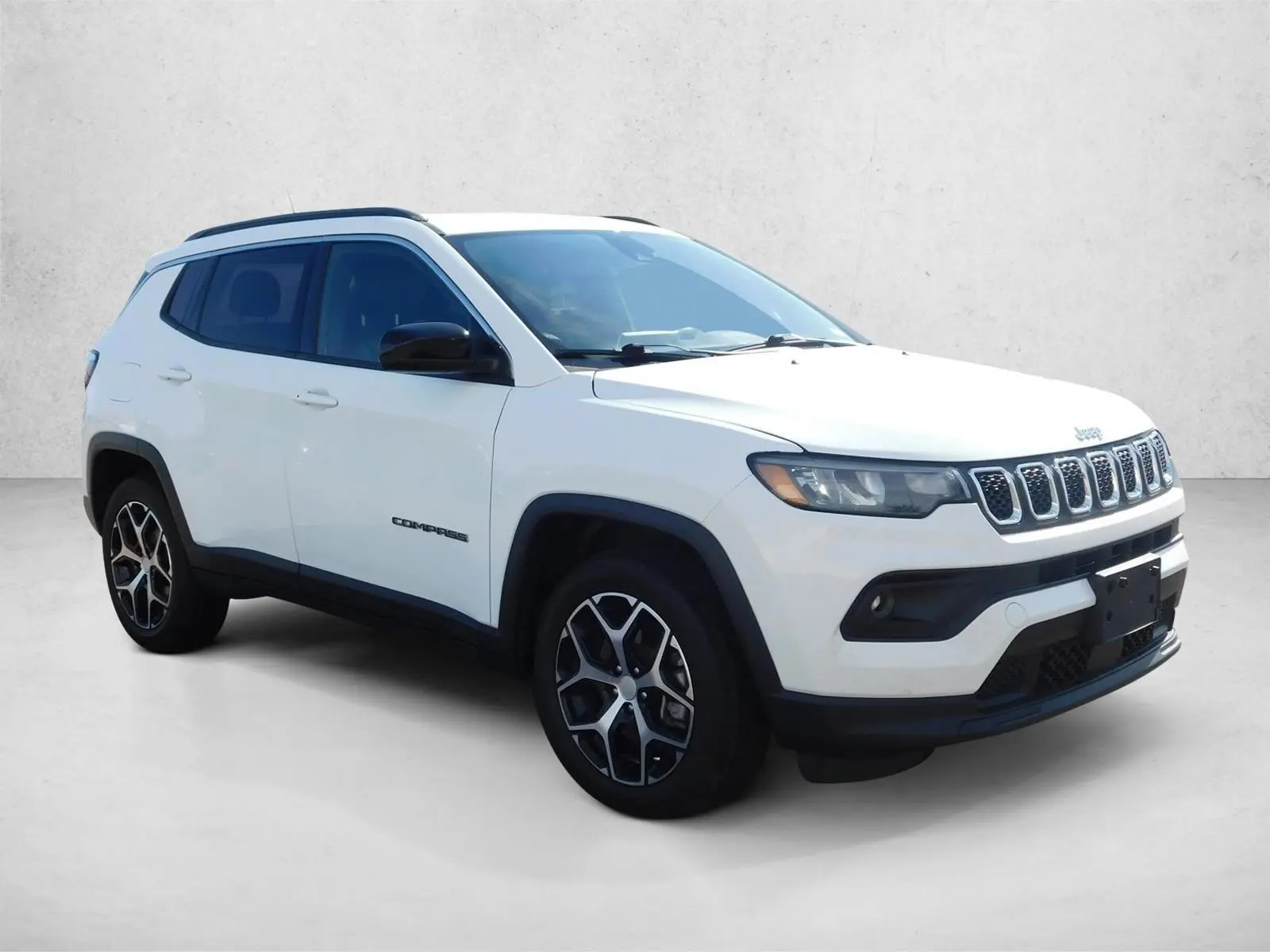 2024 Jeep Compass Latitude 4X4 photo 3