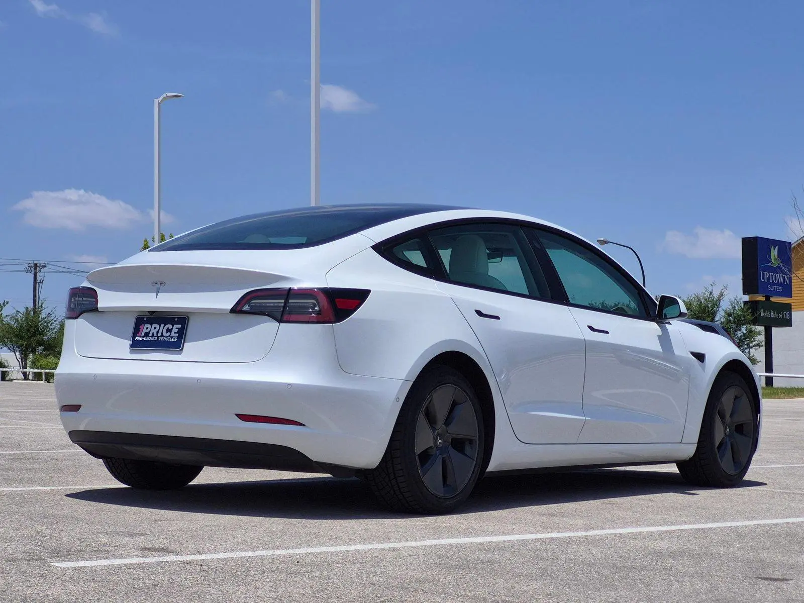 2021 Tesla Model 3 Standard Range Plus photo 5