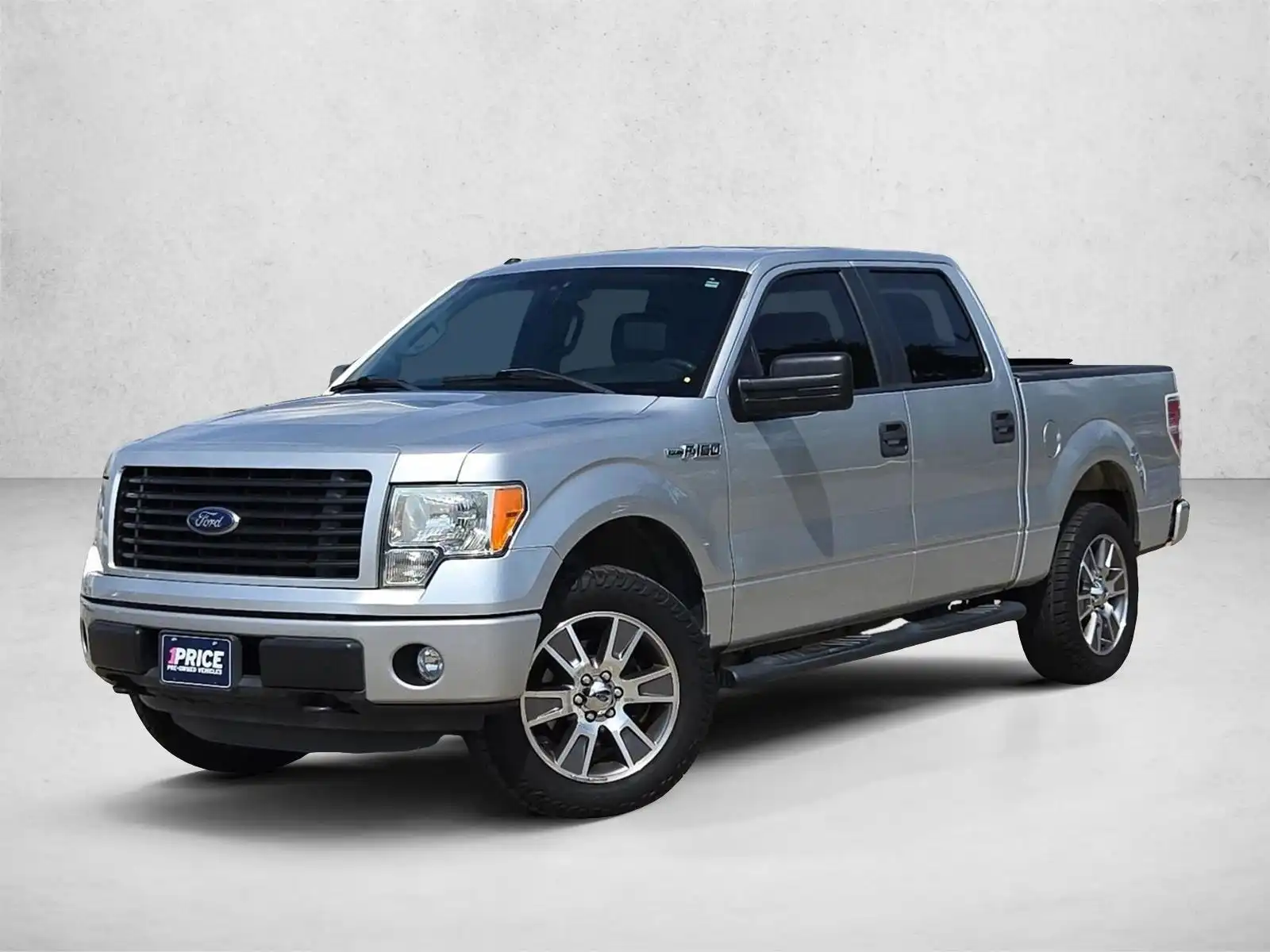 2014 Ford F-150 STX 4WD SuperCrew 145 in's photo