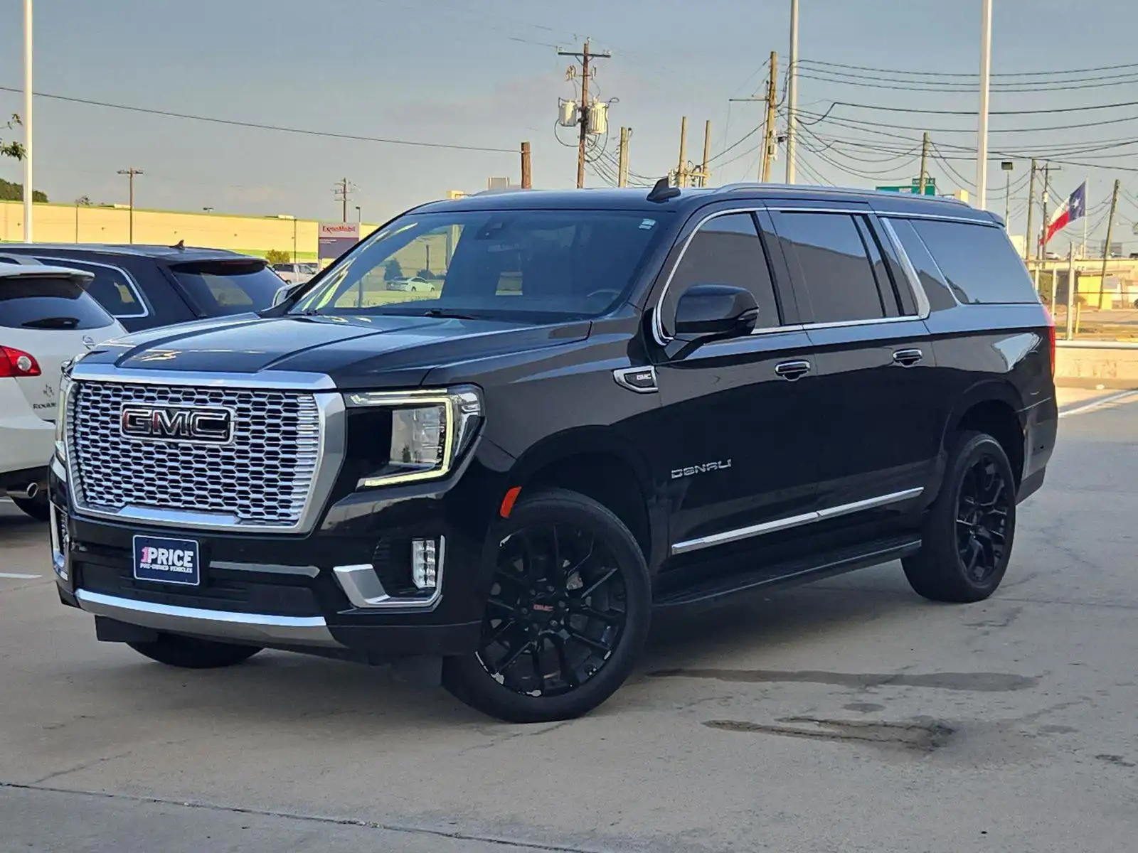2022 GMC Yukon Denali 2WD's photo